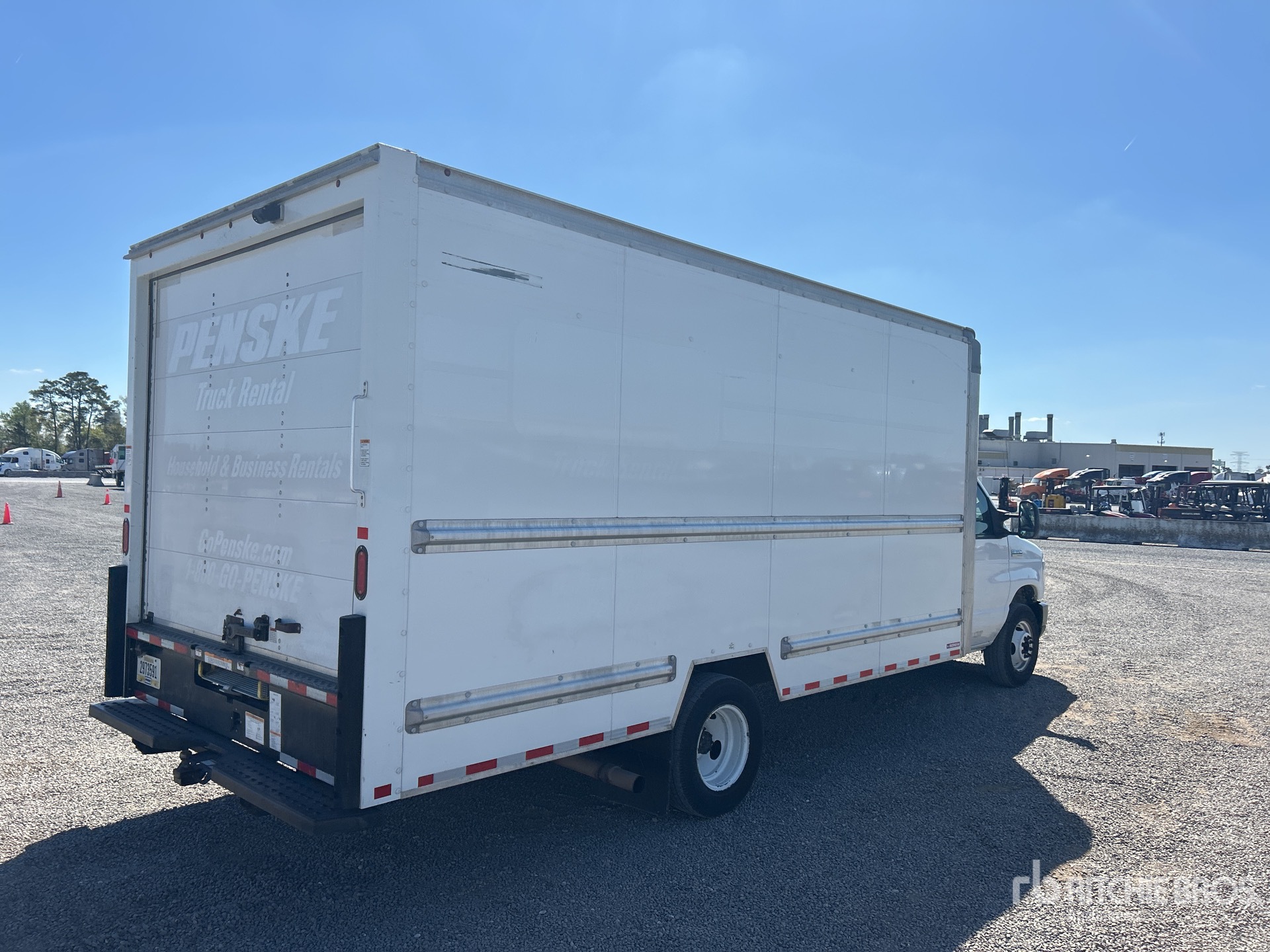 General Appearance with Image, coin arrière droit