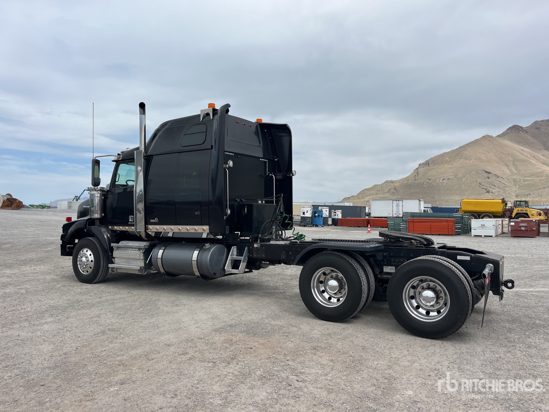 Aspect général with Image, coin arrière gauche