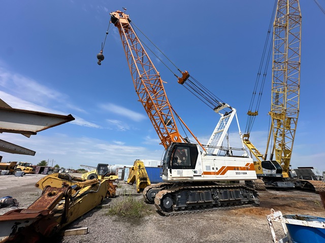 2015 Zoomlion ZCC1100H 100 ton Lattice-Boom Crawler Crane 2015 Zoomlion ZCC1100H 100 ton Lattice-Boom Crawler Crane