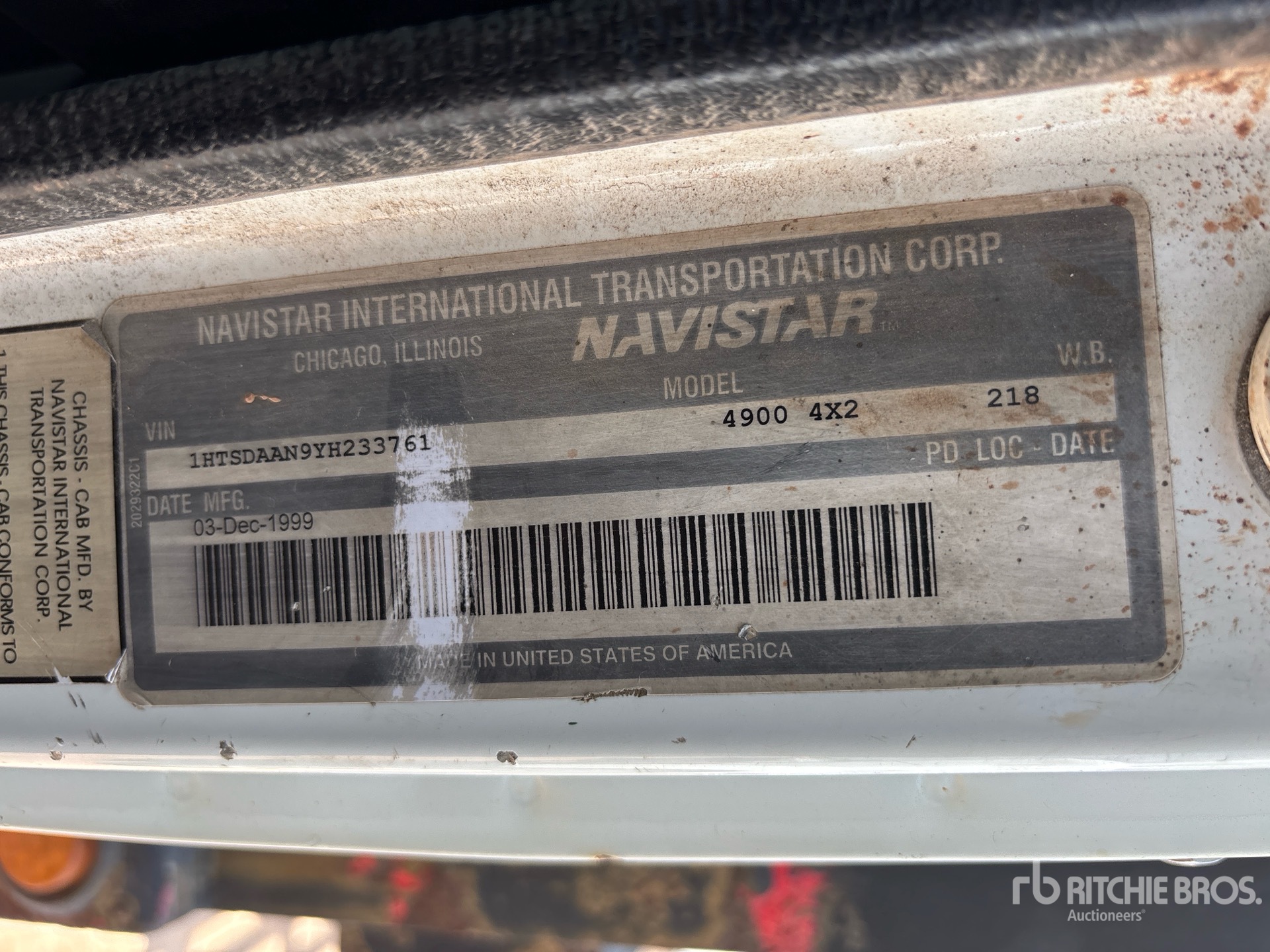 2000 International 4900