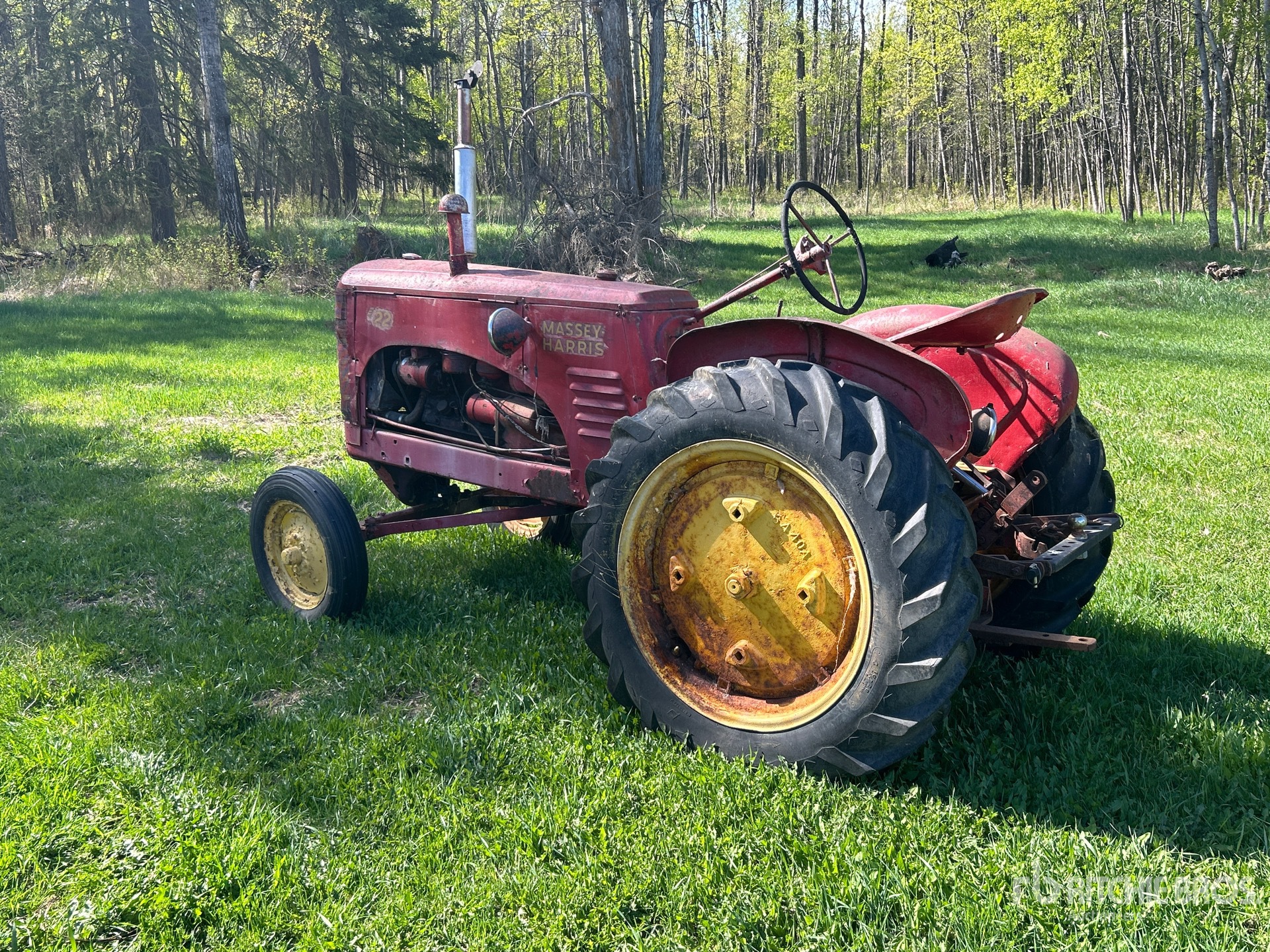 General Appearance with Picture, Left Rear Corner