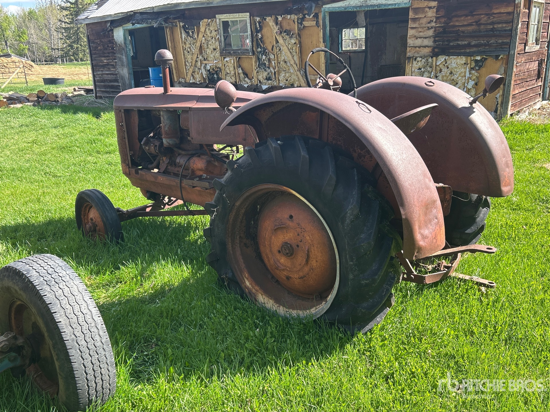 General Appearance with Picture, Left Rear Corner
