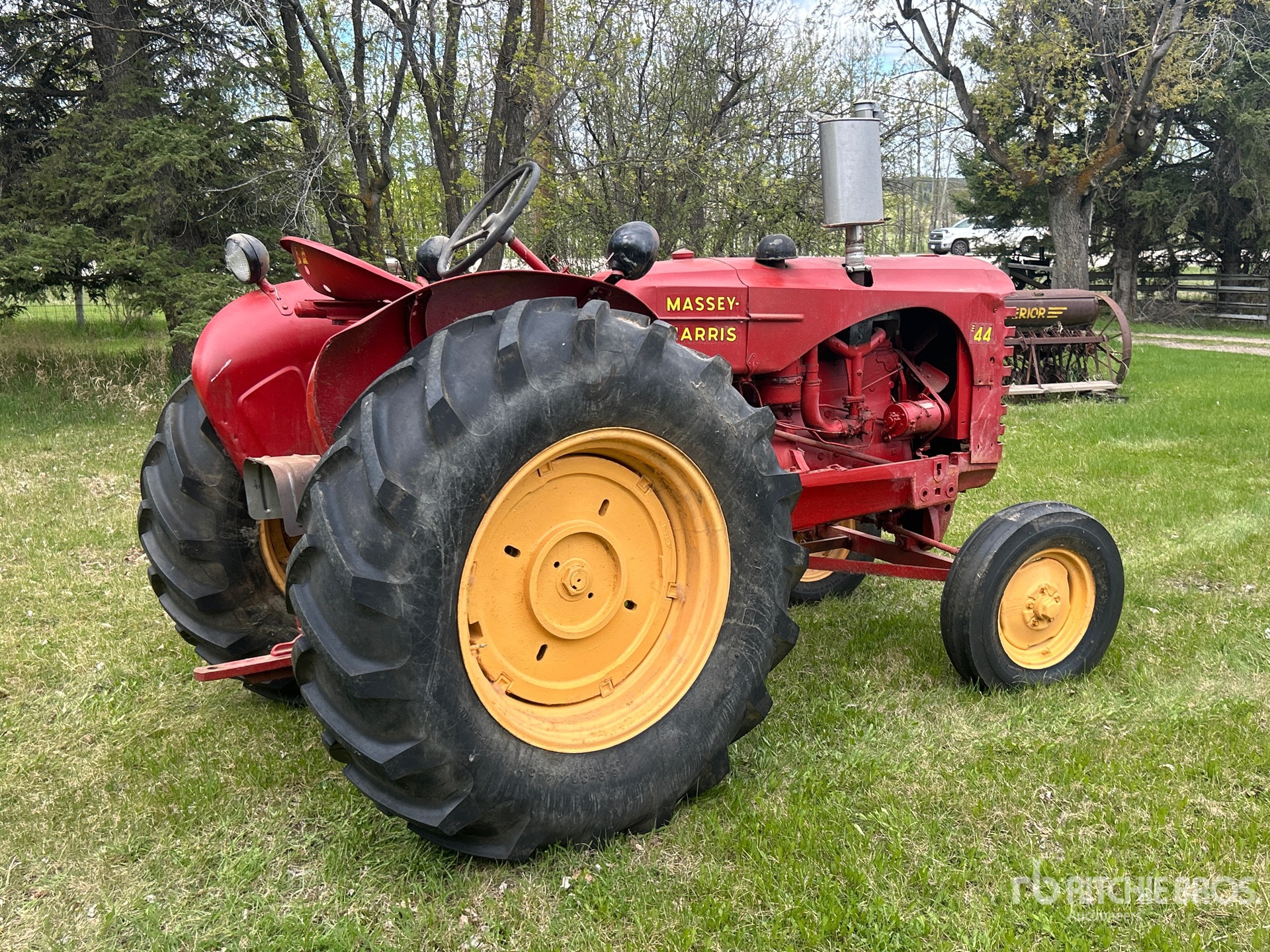 General Appearance with Picture, Right Rear Corner