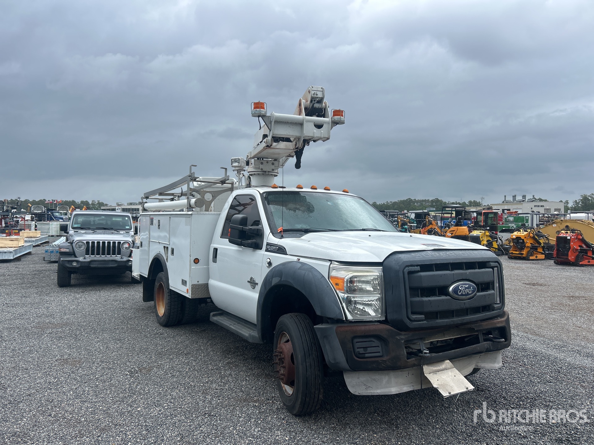 General Appearance with Picture, Right Front Corner