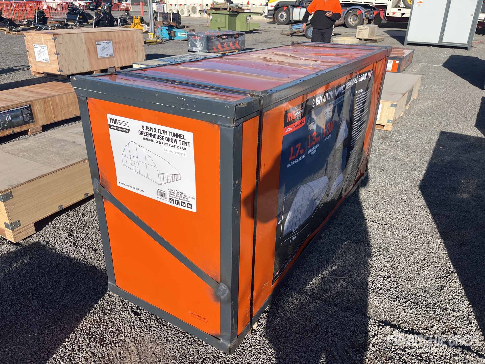 General Appearance with Picture, Right Front Corner