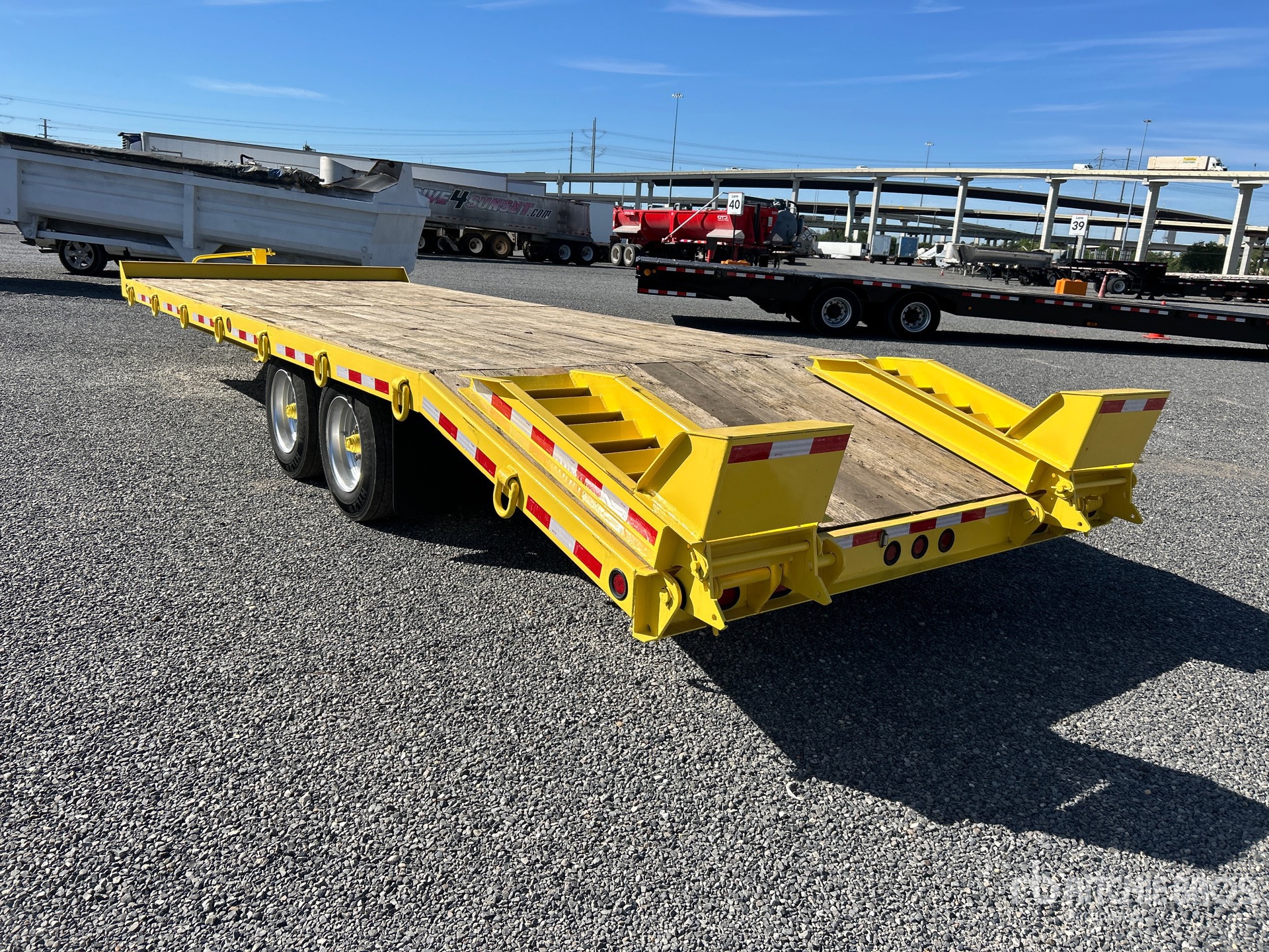 General Appearance with Imagen: esquina trasera izquierda