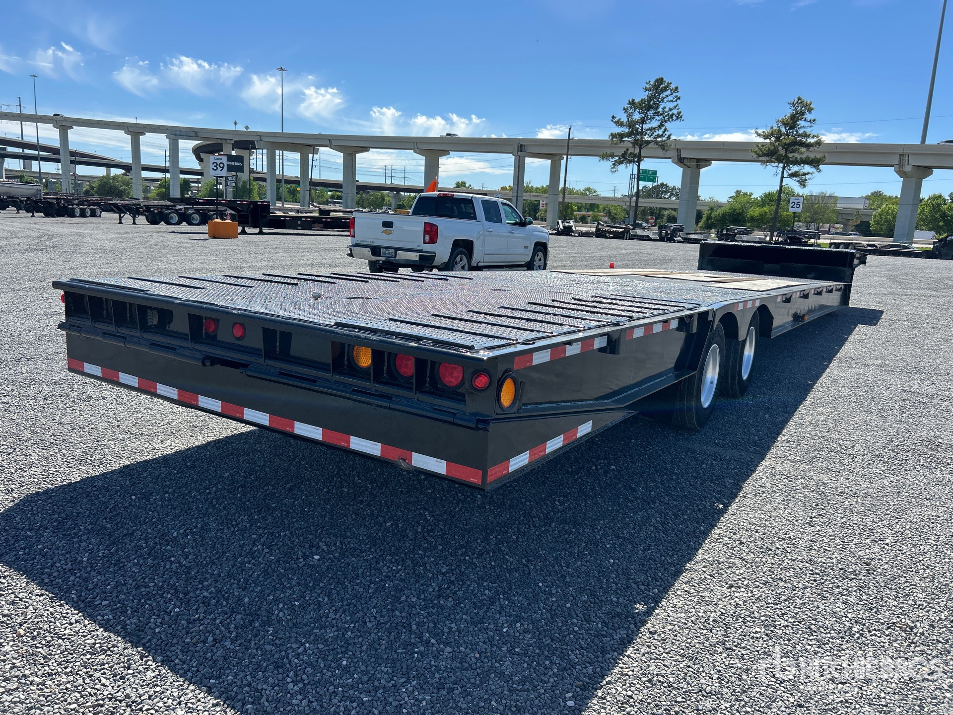 General Appearance with Imagen: esquina trasera derecha