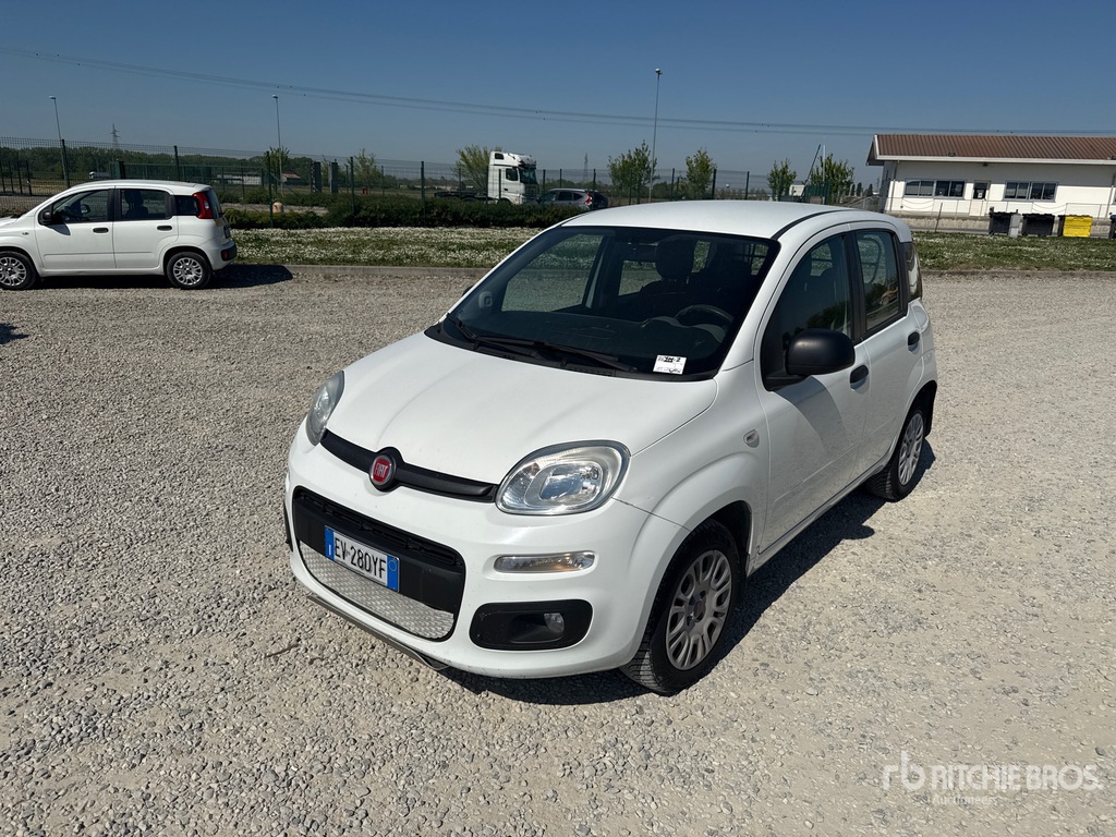 General Appearance with Foto, angolo anteriore sinistro