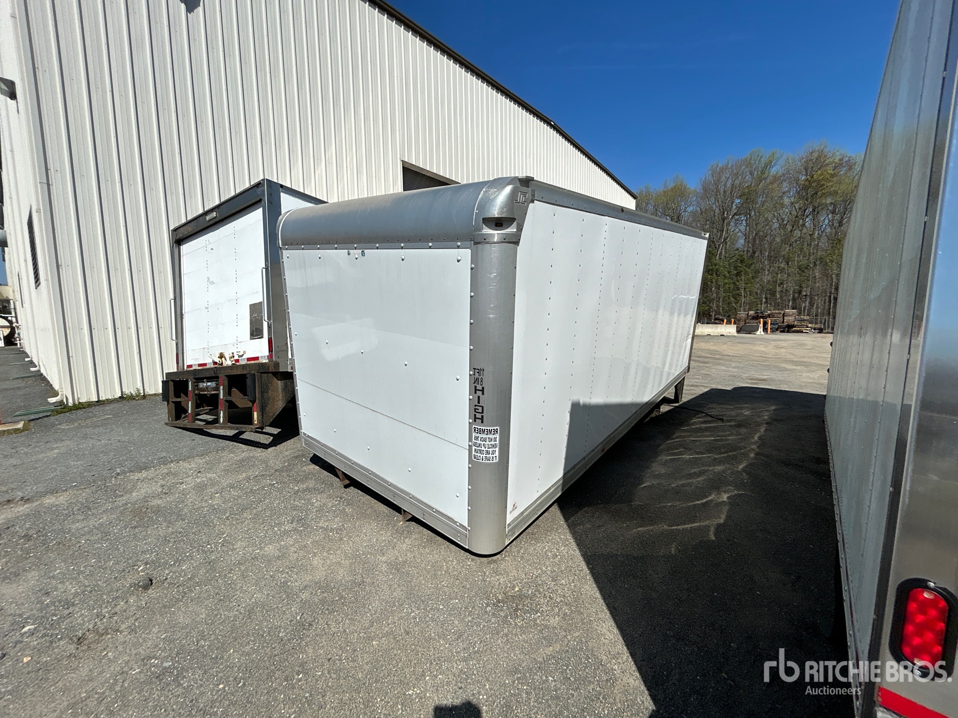 General Appearance with Image, coin avant gauche