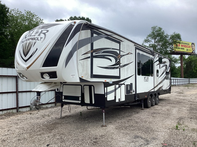 2015 Forest River XLR Thunderbolt 44 ft Tri/A Toy Hauler Travel Trailer