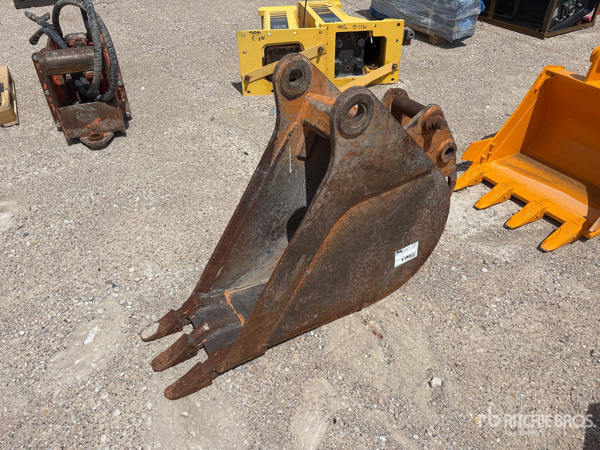 General Appearance with Image, coin avant gauche