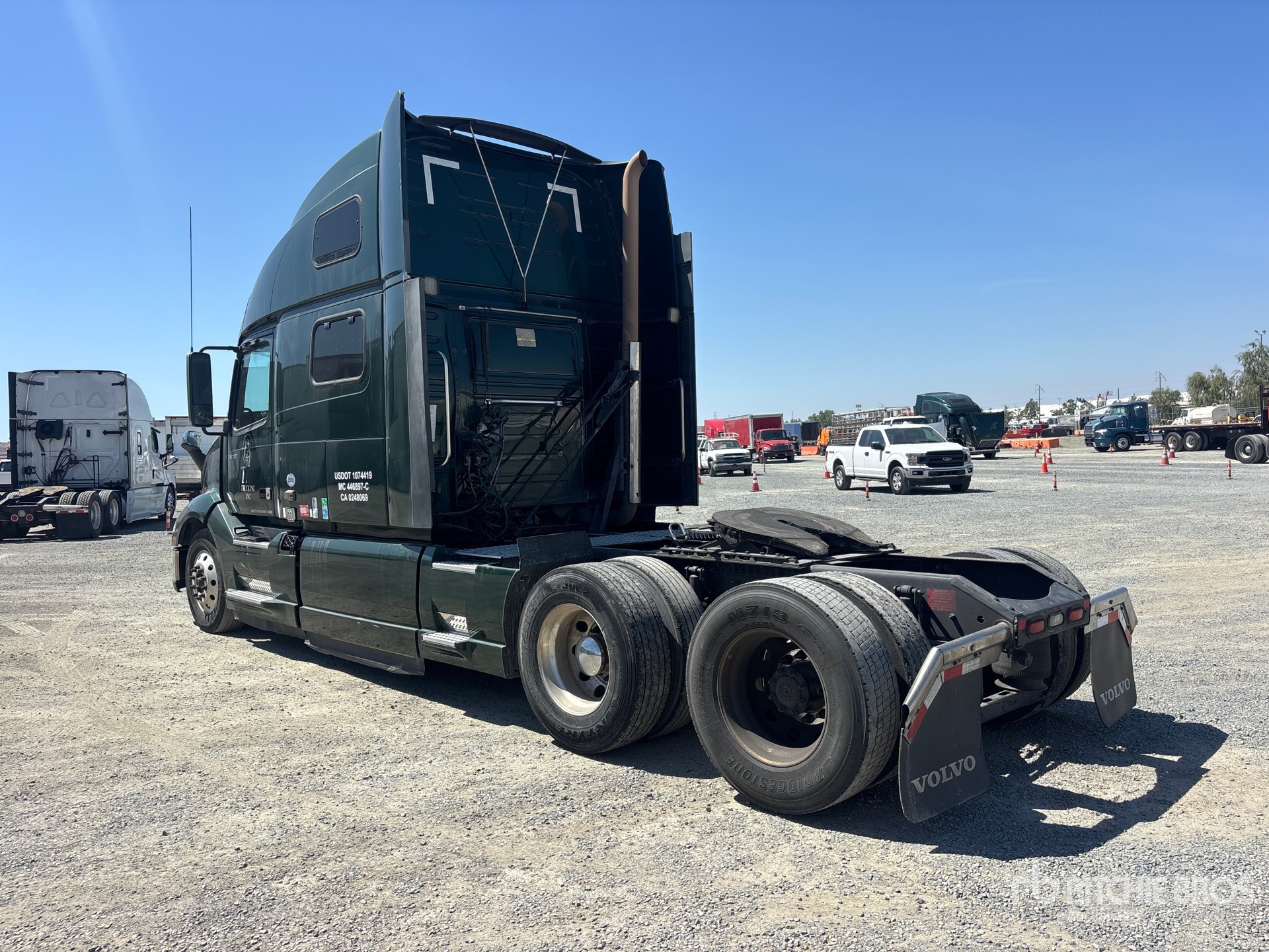 General Appearance with Picture, Left Rear Corner