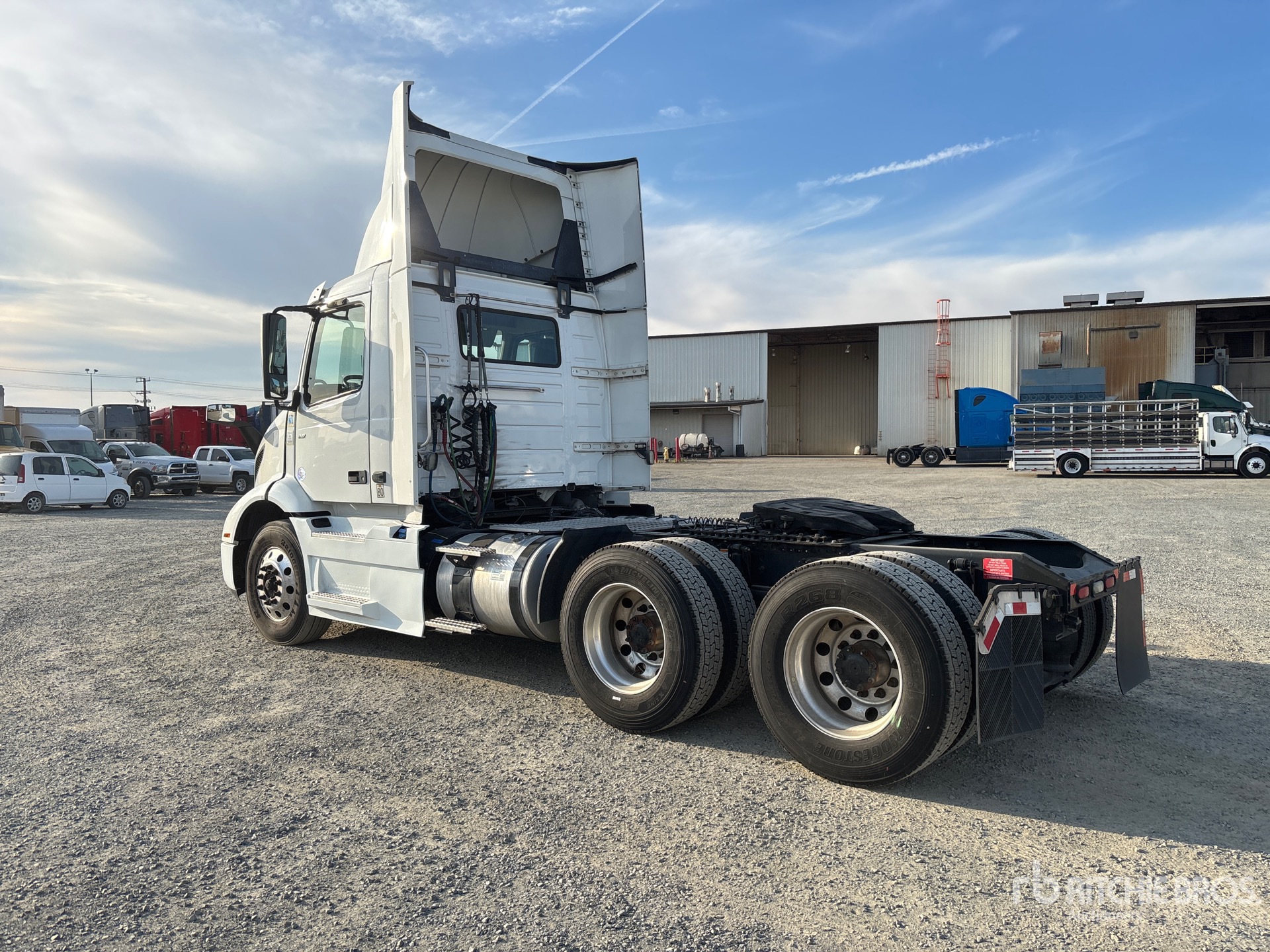 General Appearance with Imagen: esquina trasera izquierda