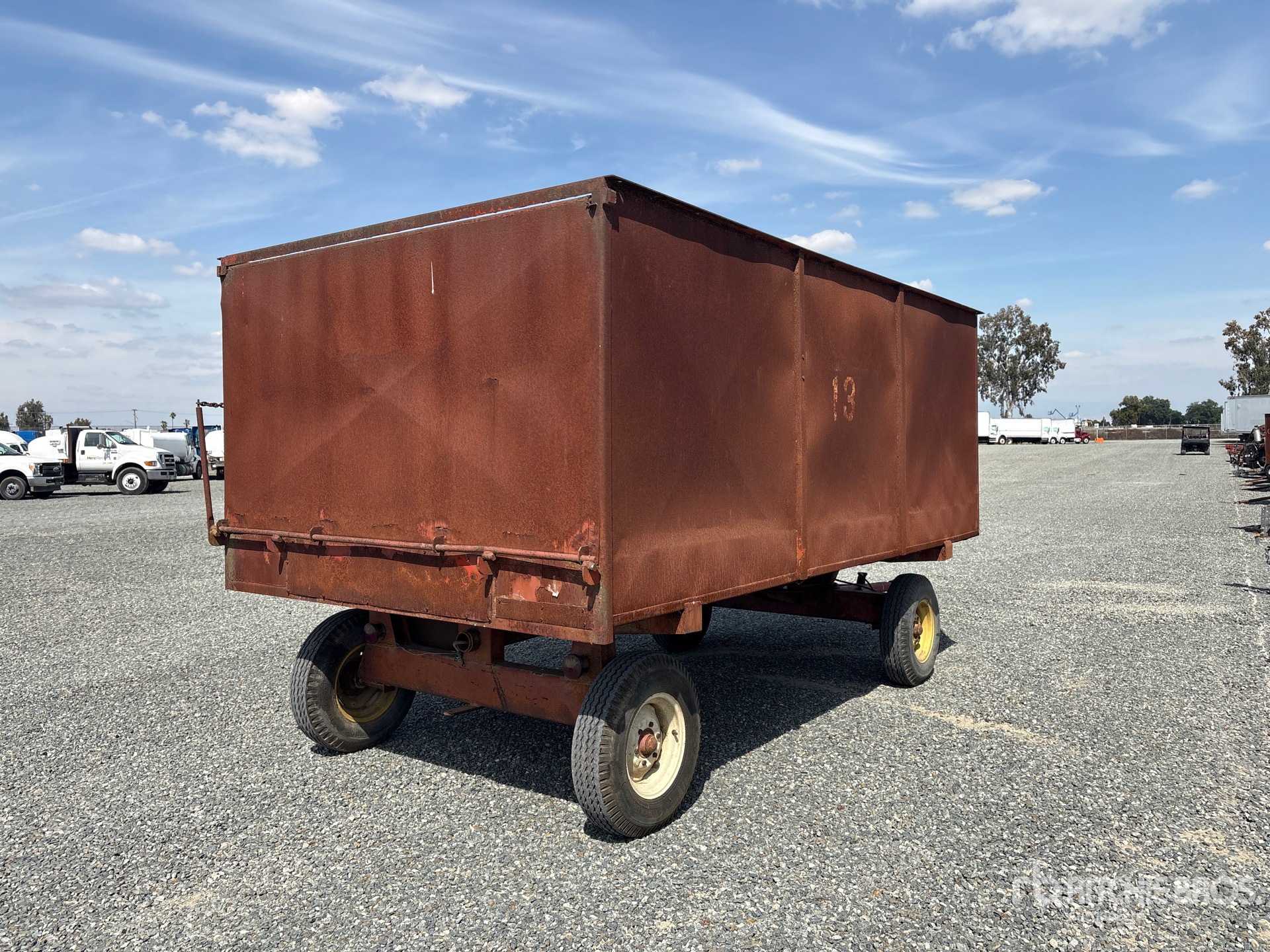 General Appearance with Imagen: esquina trasera derecha