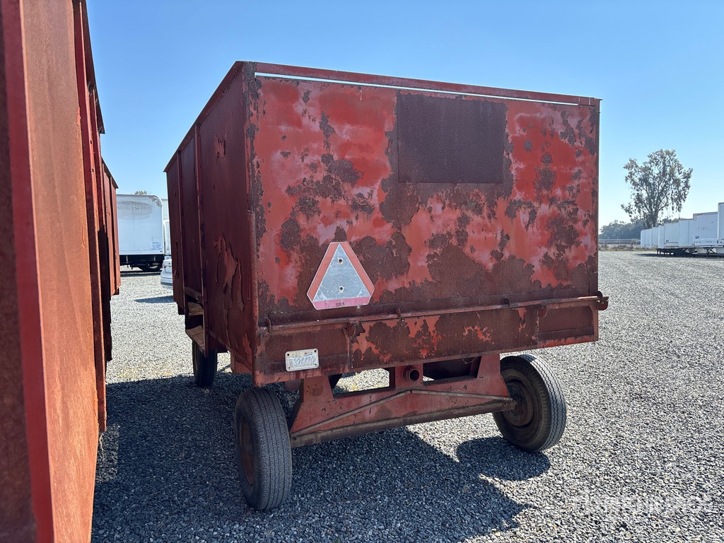 14 ft Tow-Behind Nut Trailer ナッツ類収穫機械 その他 | Ritchie