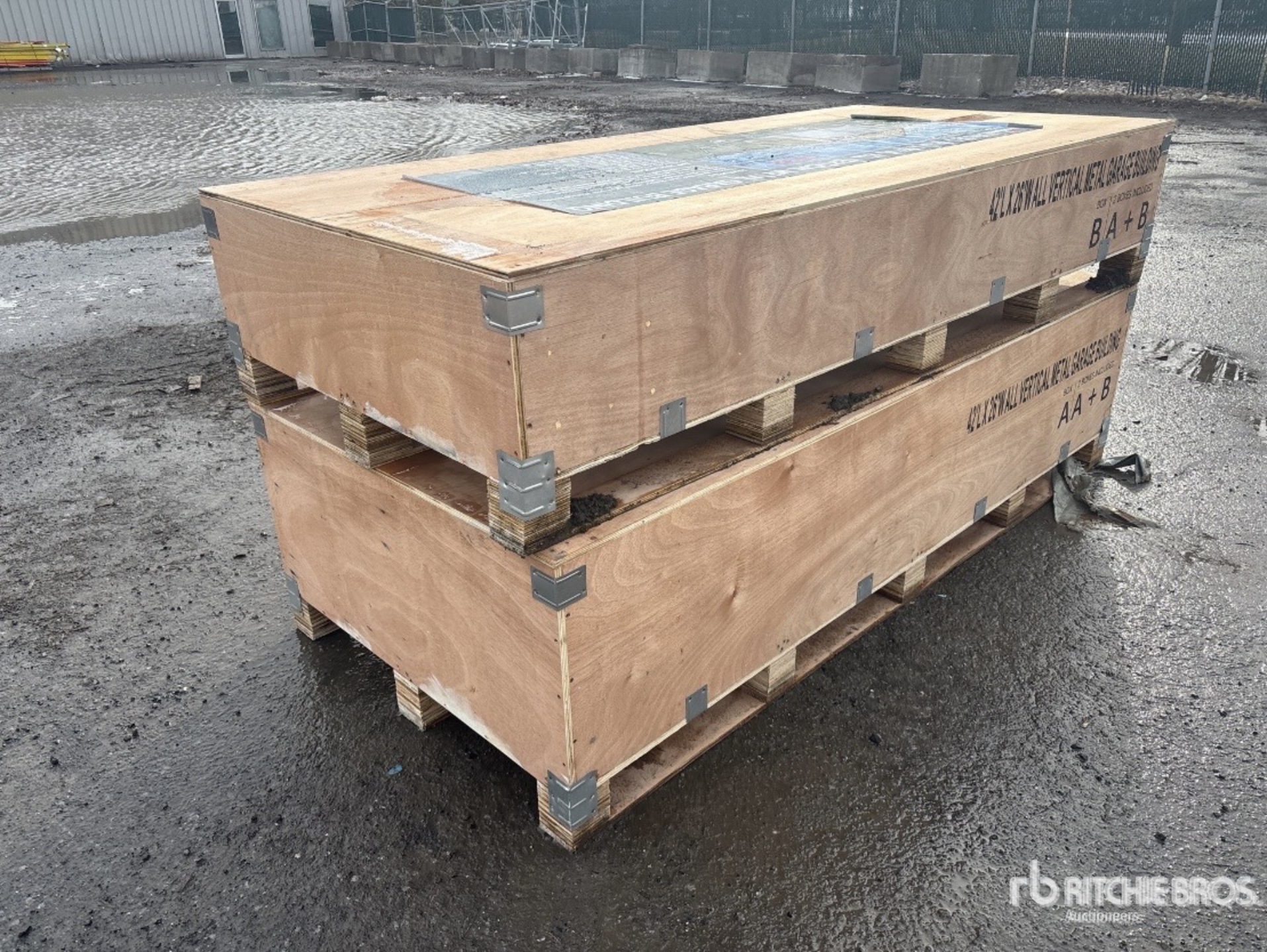 General Appearance with Foto, angolo posteriore sinistro