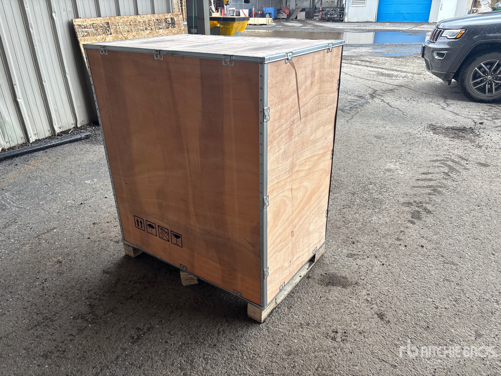 General Appearance with Imagen: esquina trasera derecha