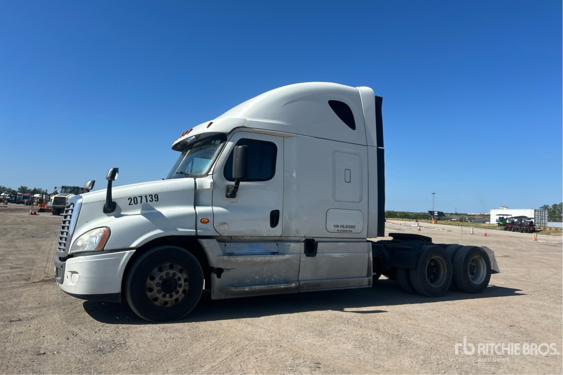 General Appearance with Picture, Left Front Corner