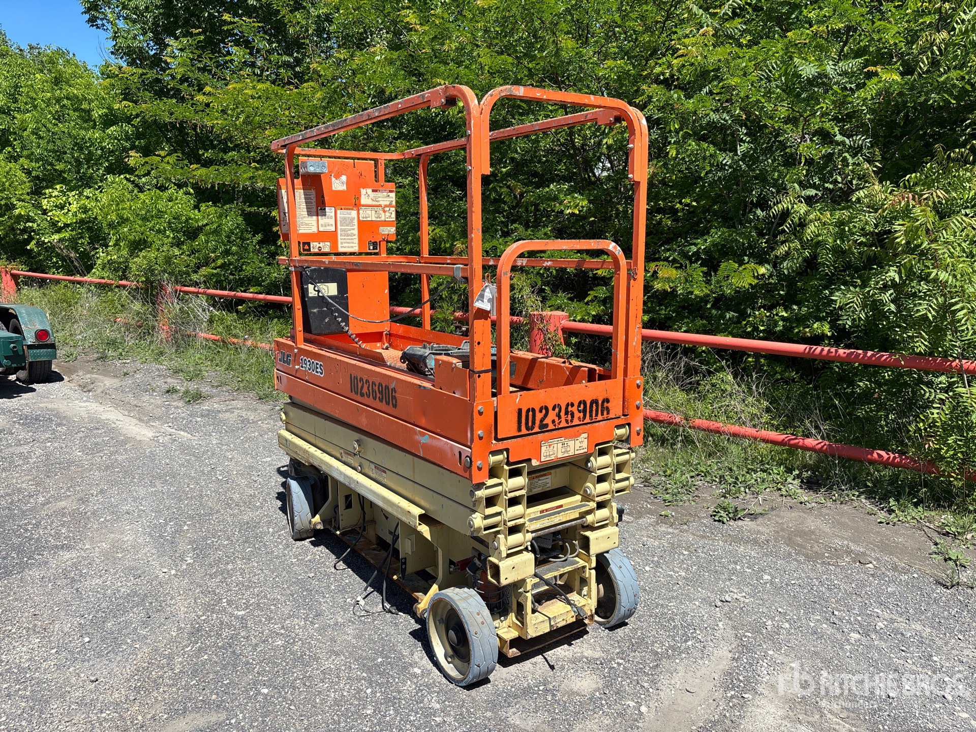 General Appearance with Imagen: esquina trasera izquierda