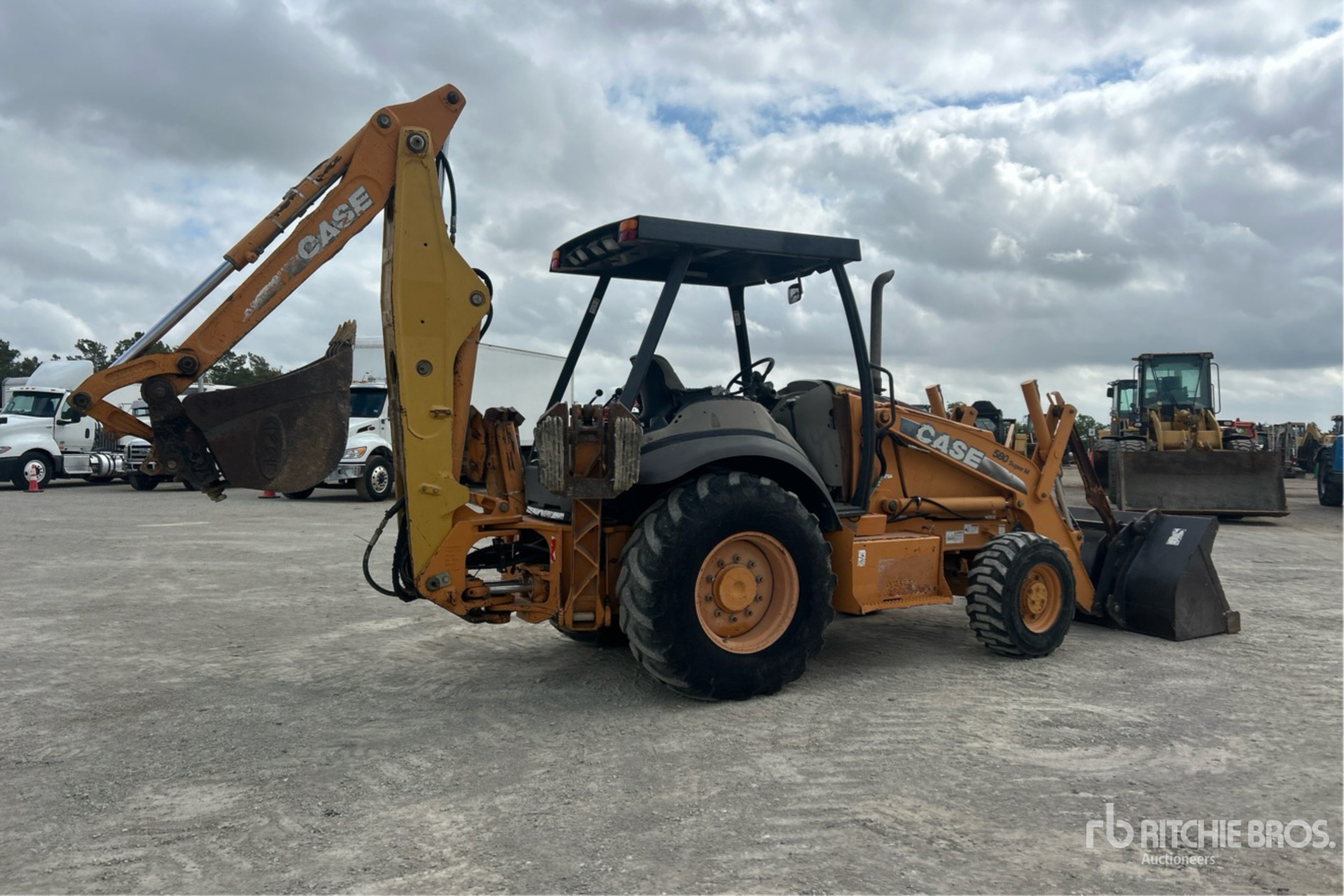 General Appearance with Picture, Right Rear Corner