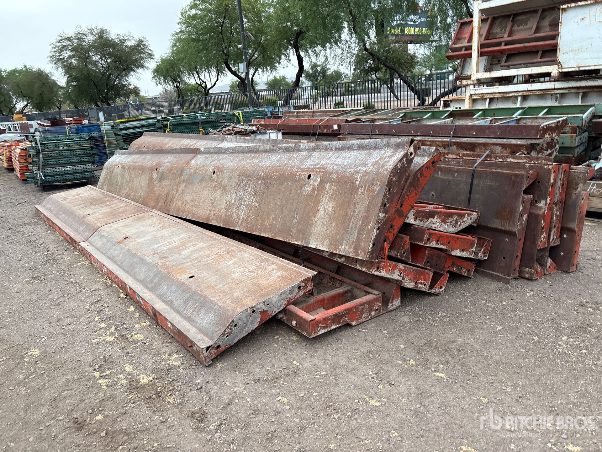 Aspect général with Image, coin avant gauche