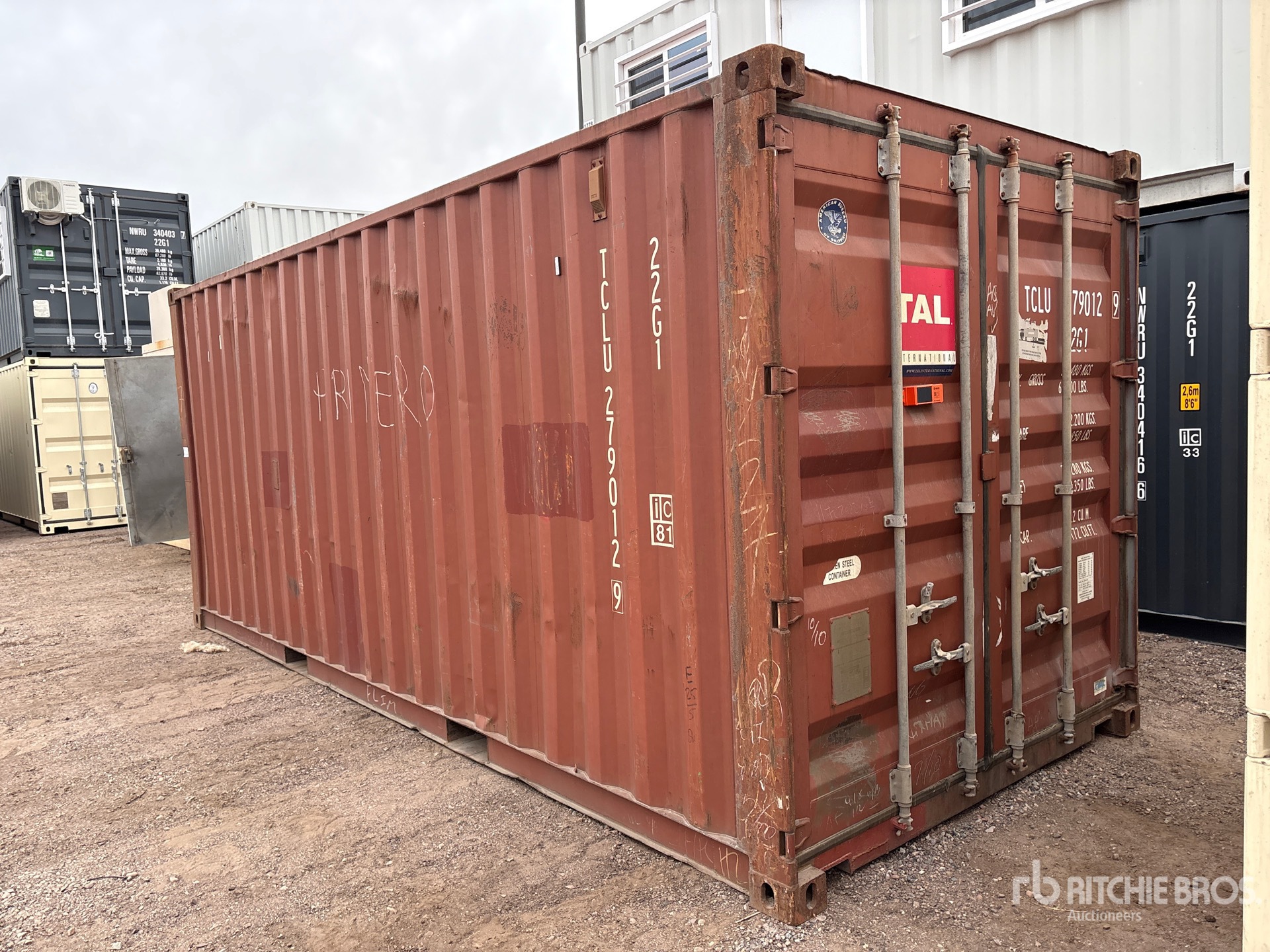 Aspect général with Image, coin avant droit