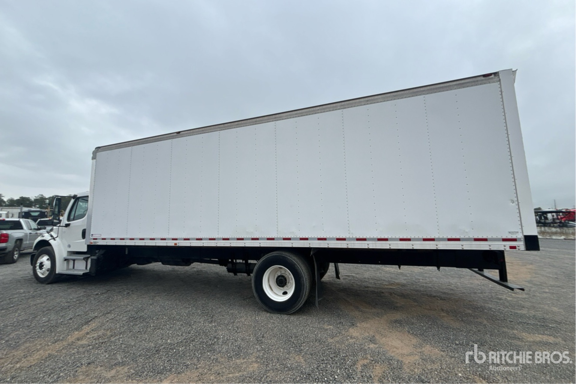 Aspect général with Image, coin arrière gauche