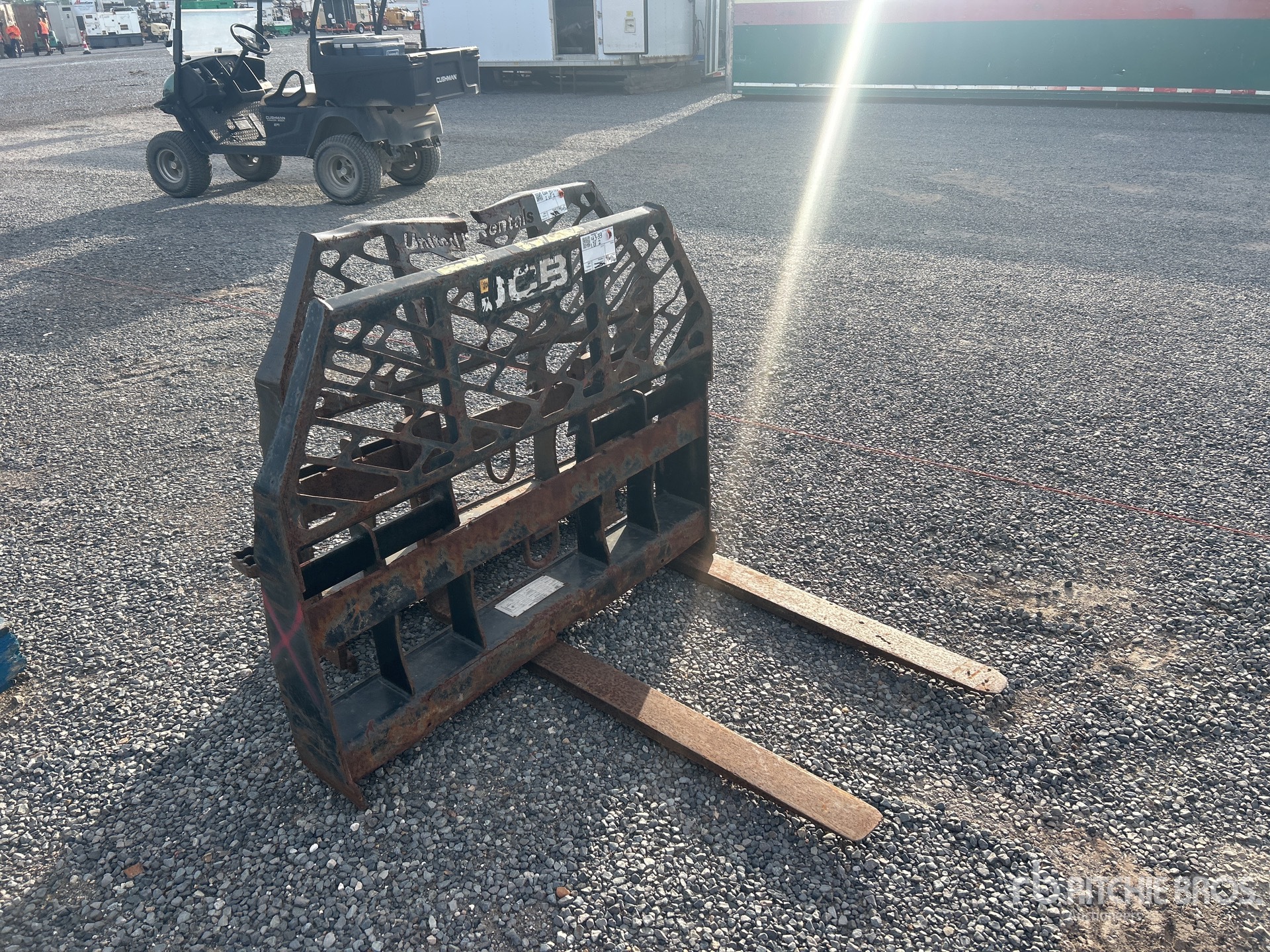 General Appearance with Picture, Right Front Corner