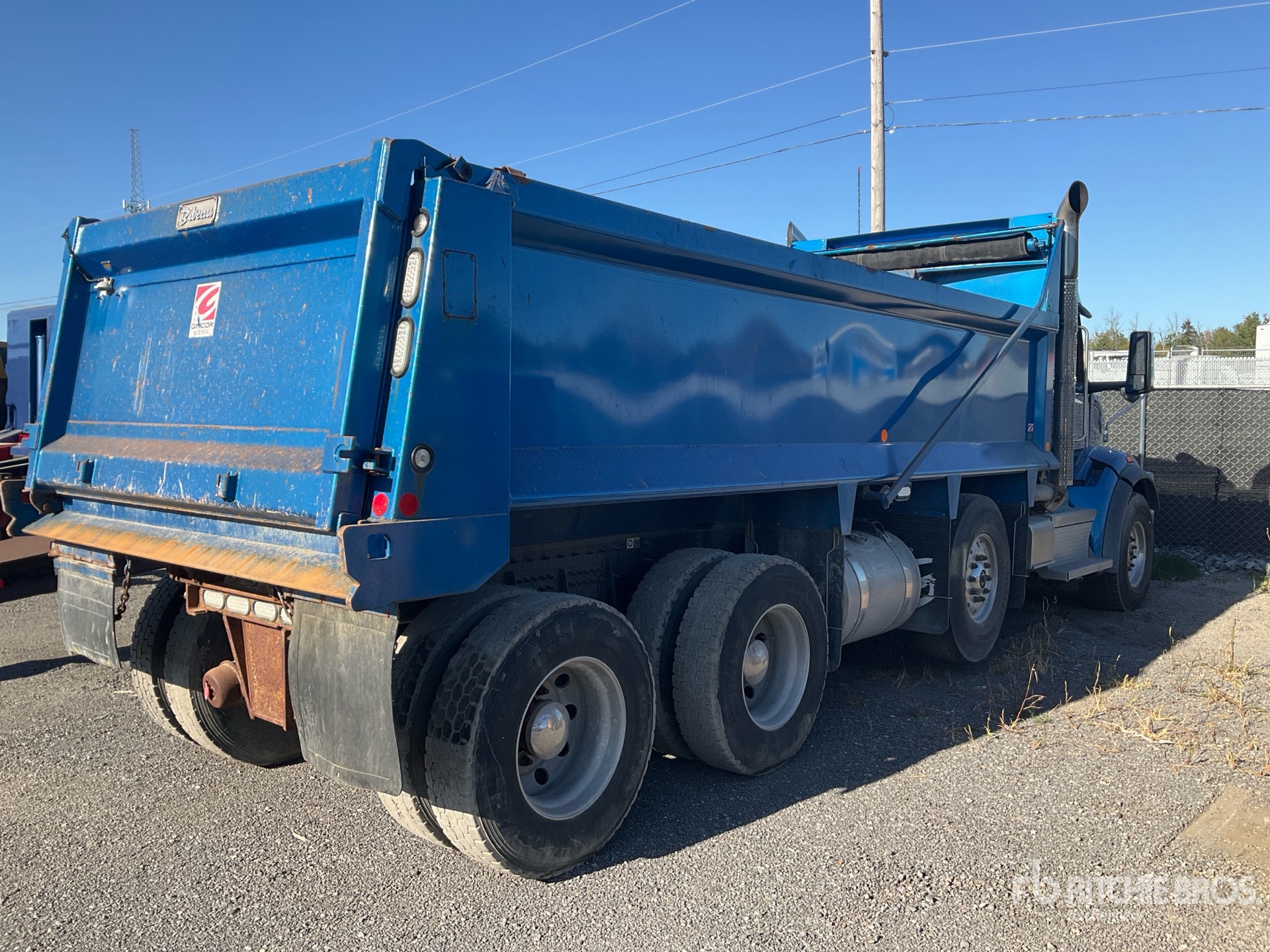 2023 Peterbilt 567