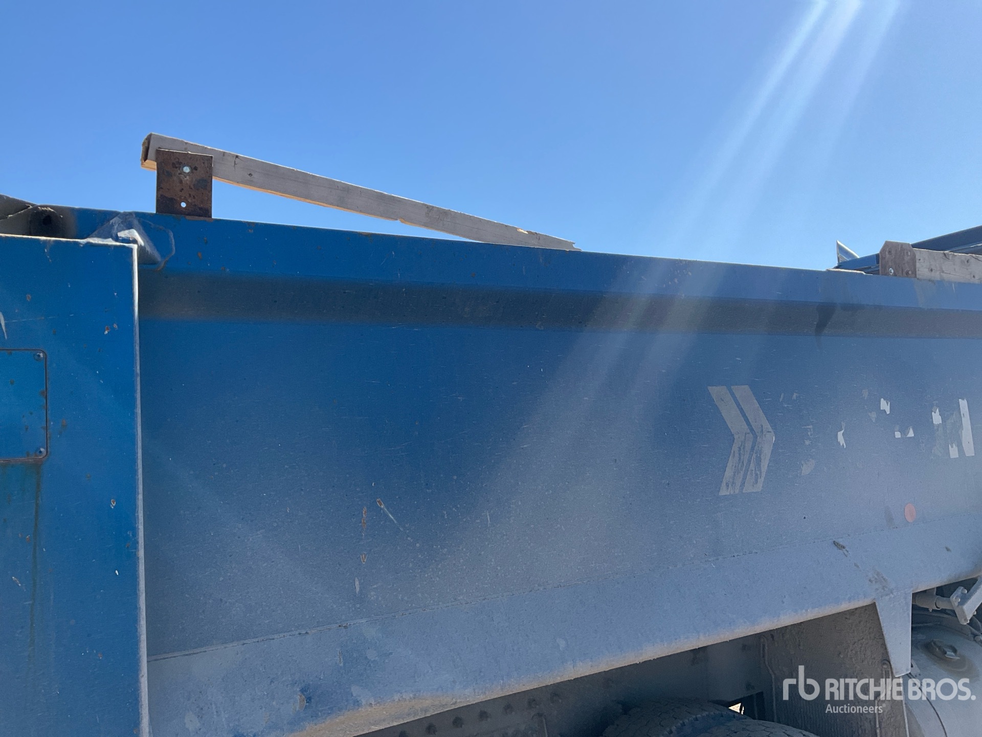 2023 Peterbilt 567