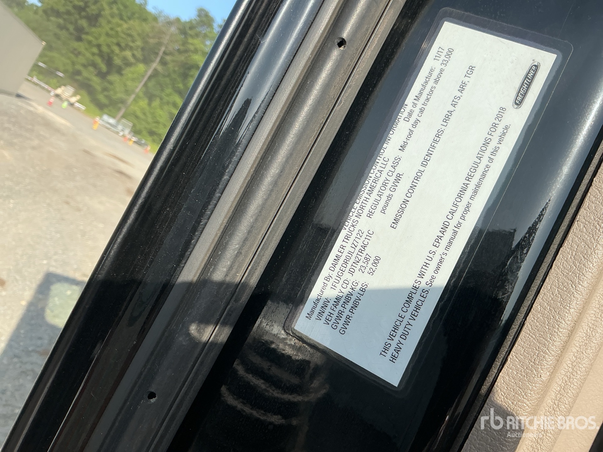 Photo of a 2018 Freightliner CASCADIA 125