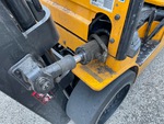 Hydraulics with Mast Lift Cylinders