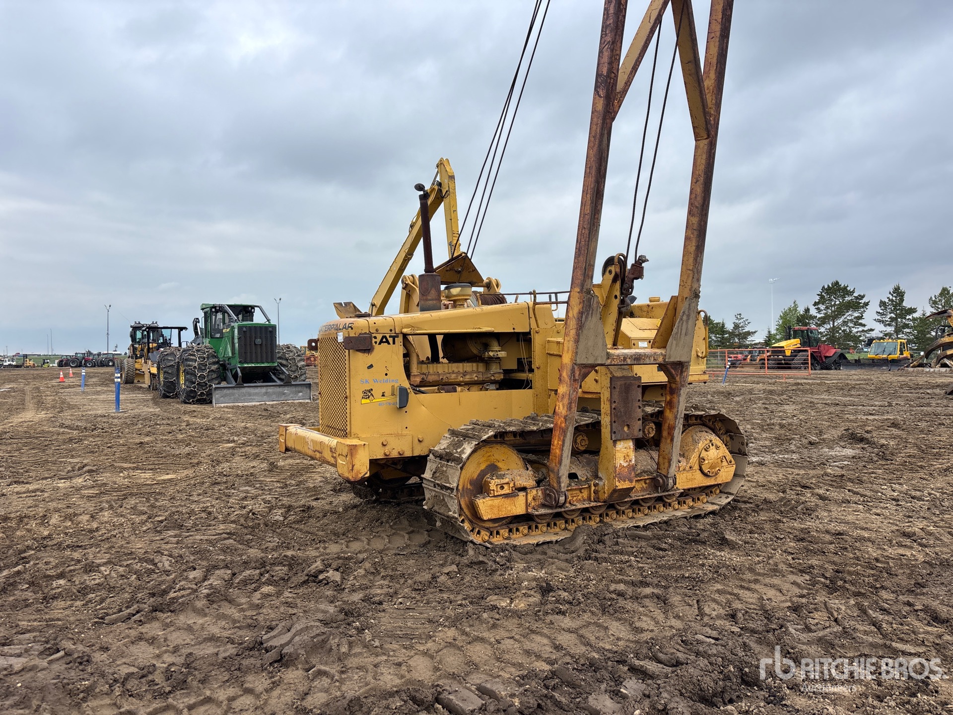 Photo of a 2006 Caterpillar 561D