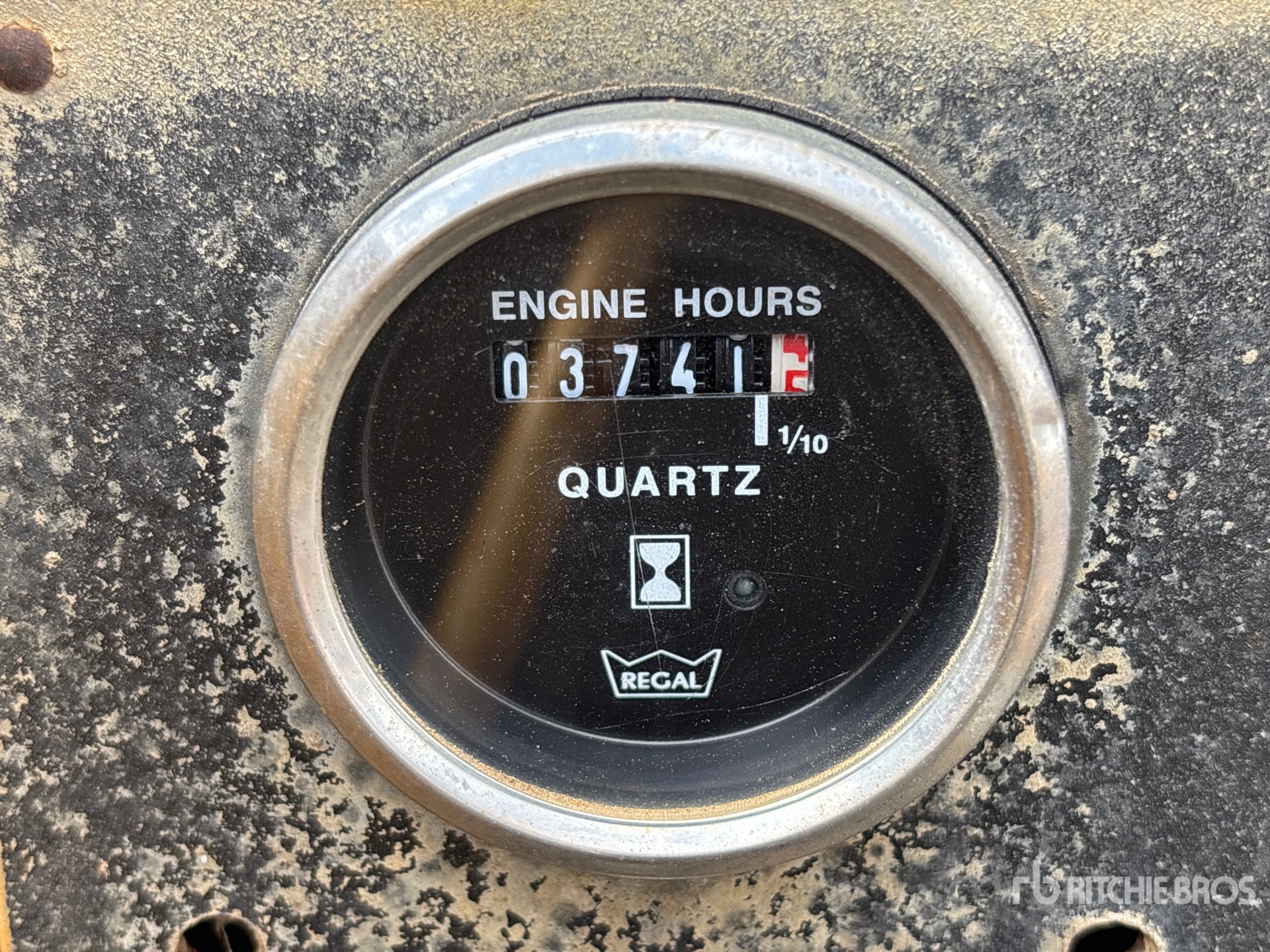 General Appearance with Hour Meter / Odometer