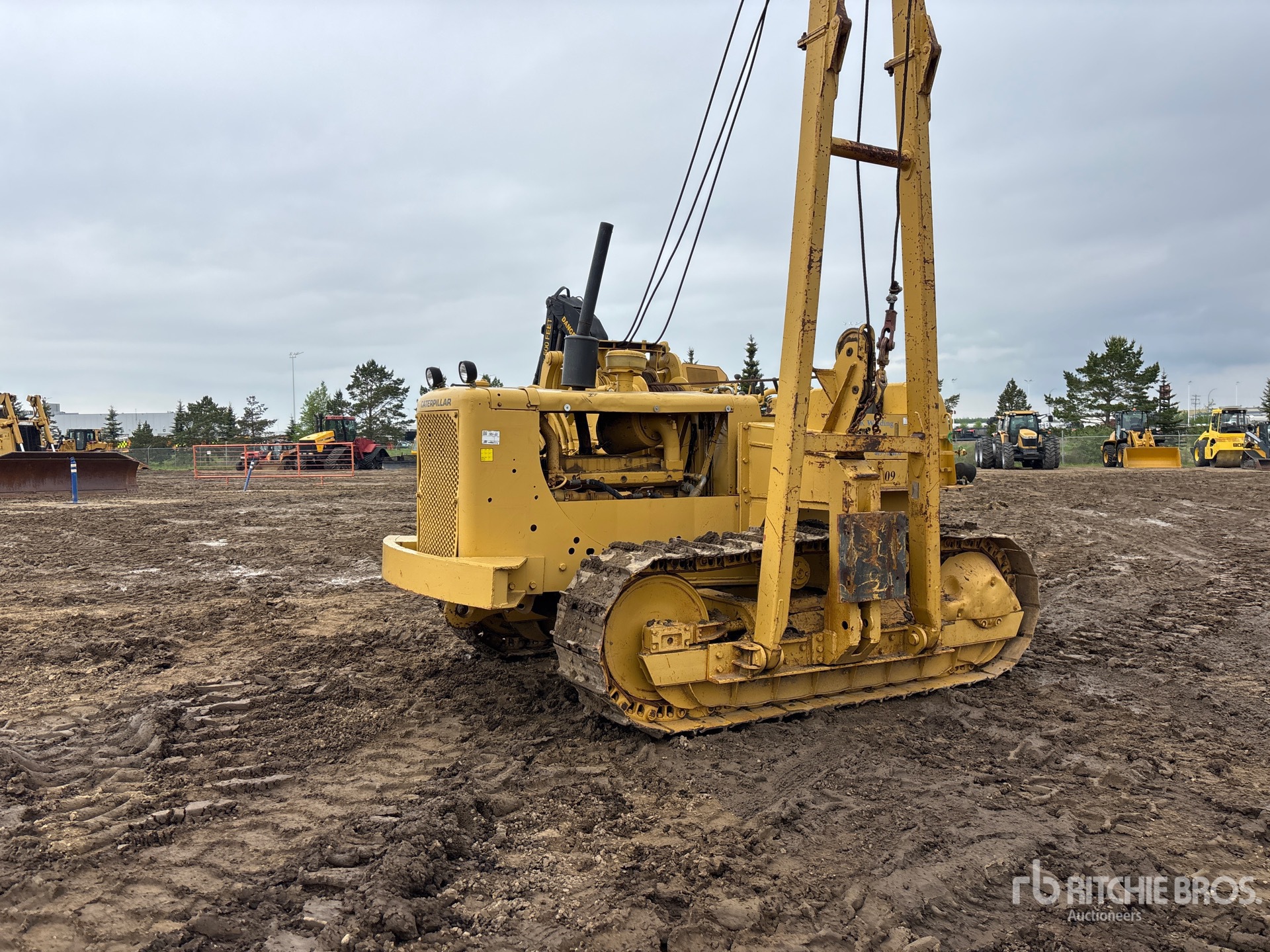 Photo of a 1968 Caterpillar 561C