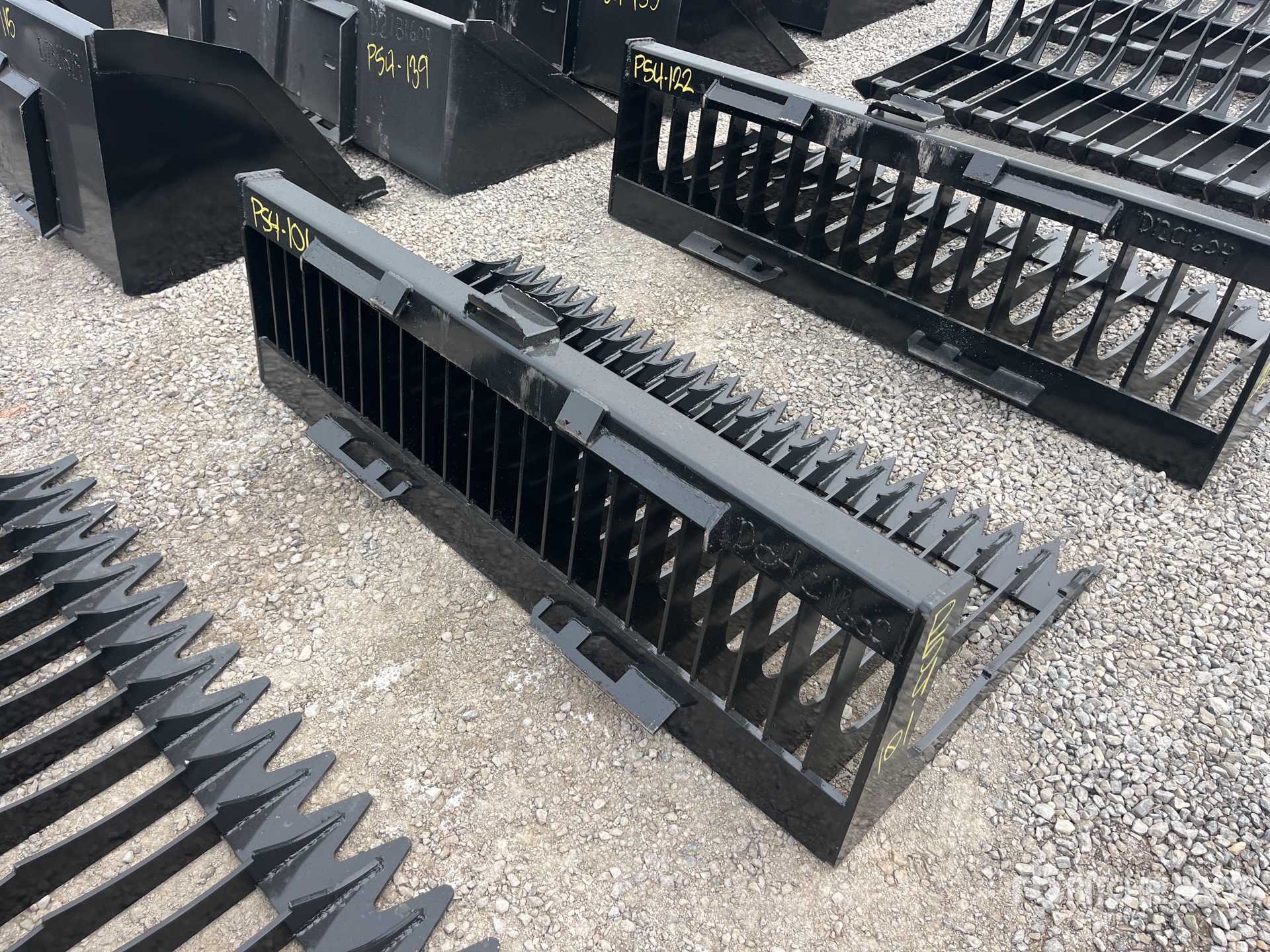 General Appearance with Bild, Ecke hinten rechts