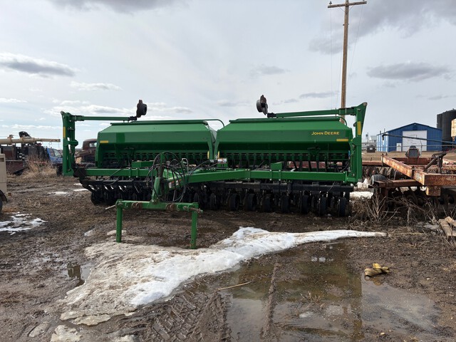 2009 John Deere 1590 15 ft 2-Point No Till Drill