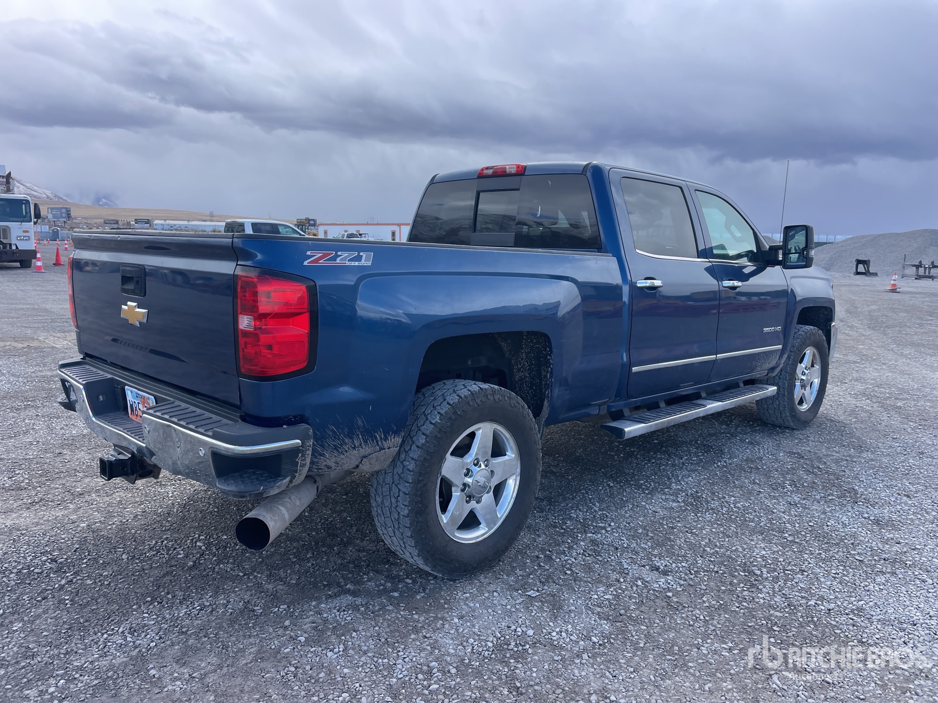 General Appearance with Image, coin arrière droit