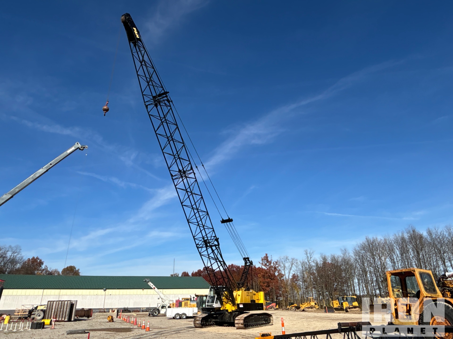 General Appearance with Bild, Ecke vorne links