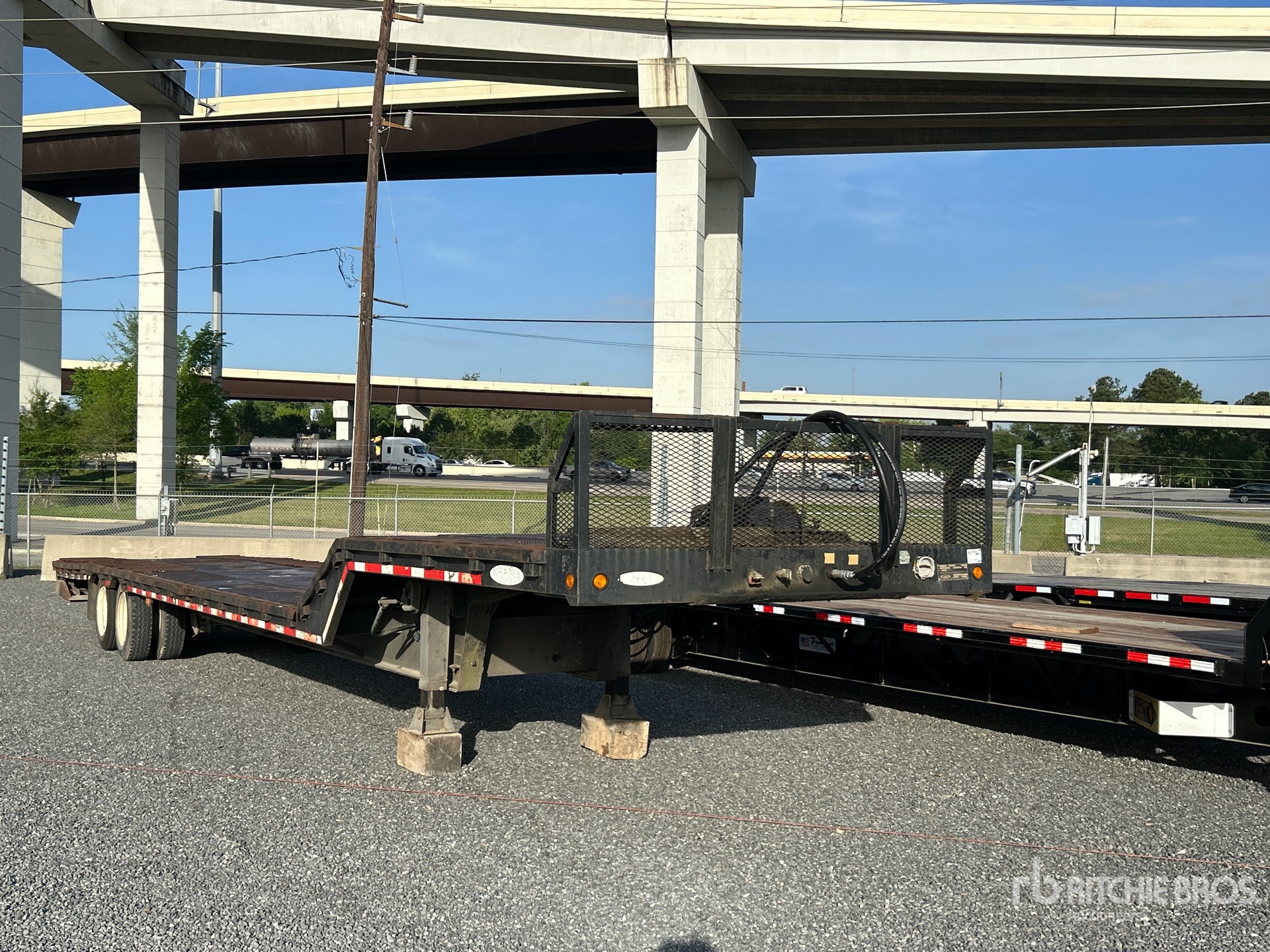 General Appearance with Foto, angolo anteriore destro