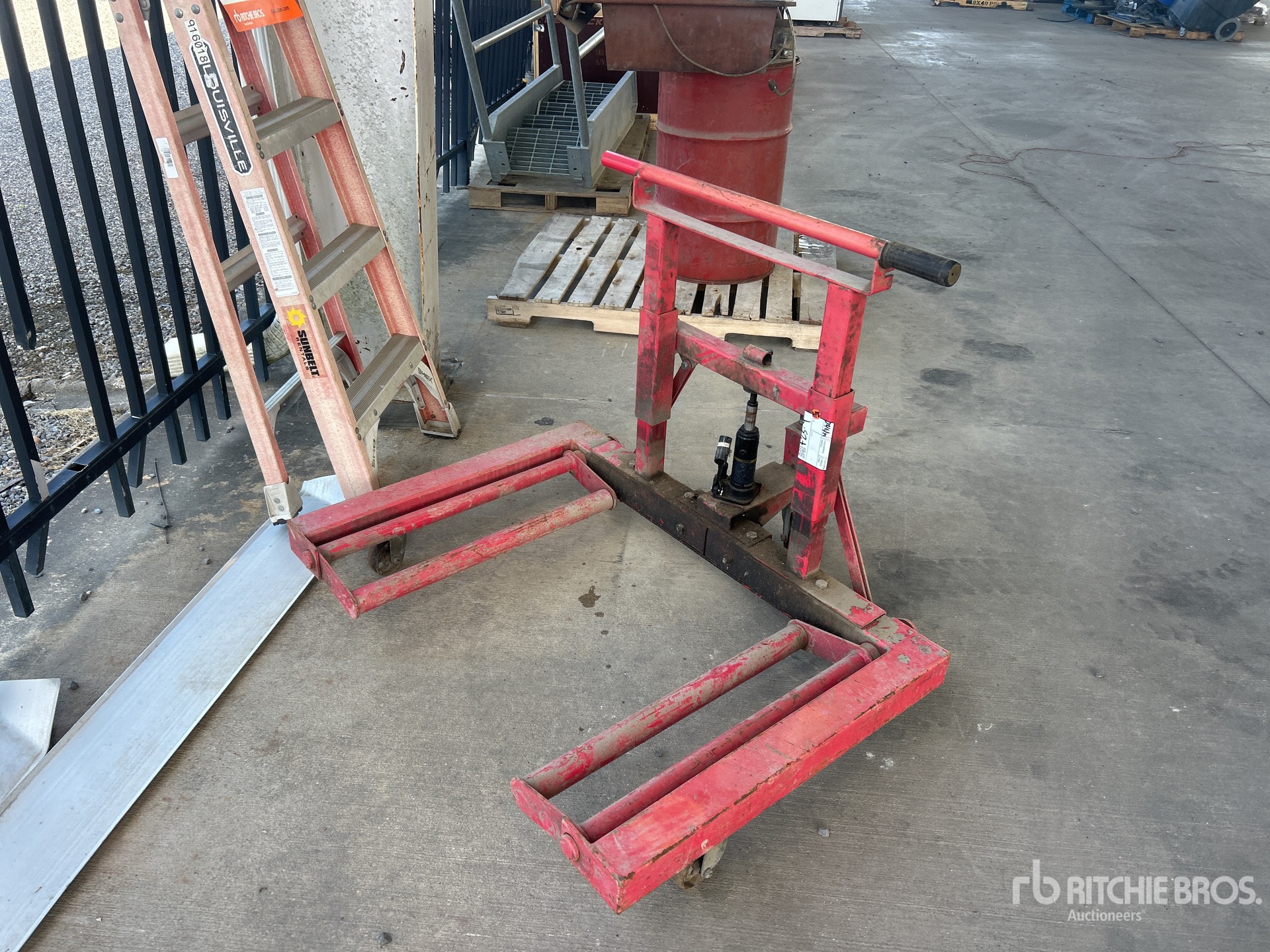 General Appearance with Picture, Left Front Corner