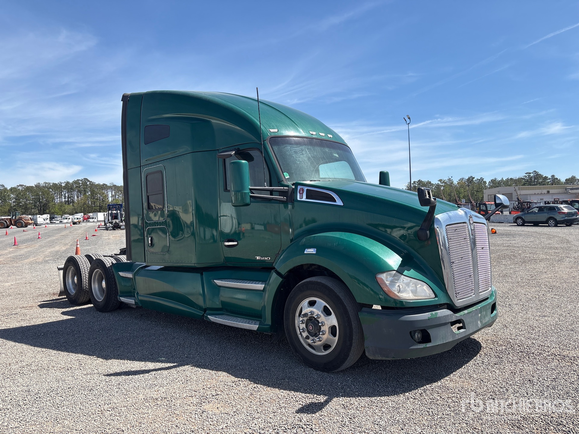 General Appearance with Picture, Right Front Corner