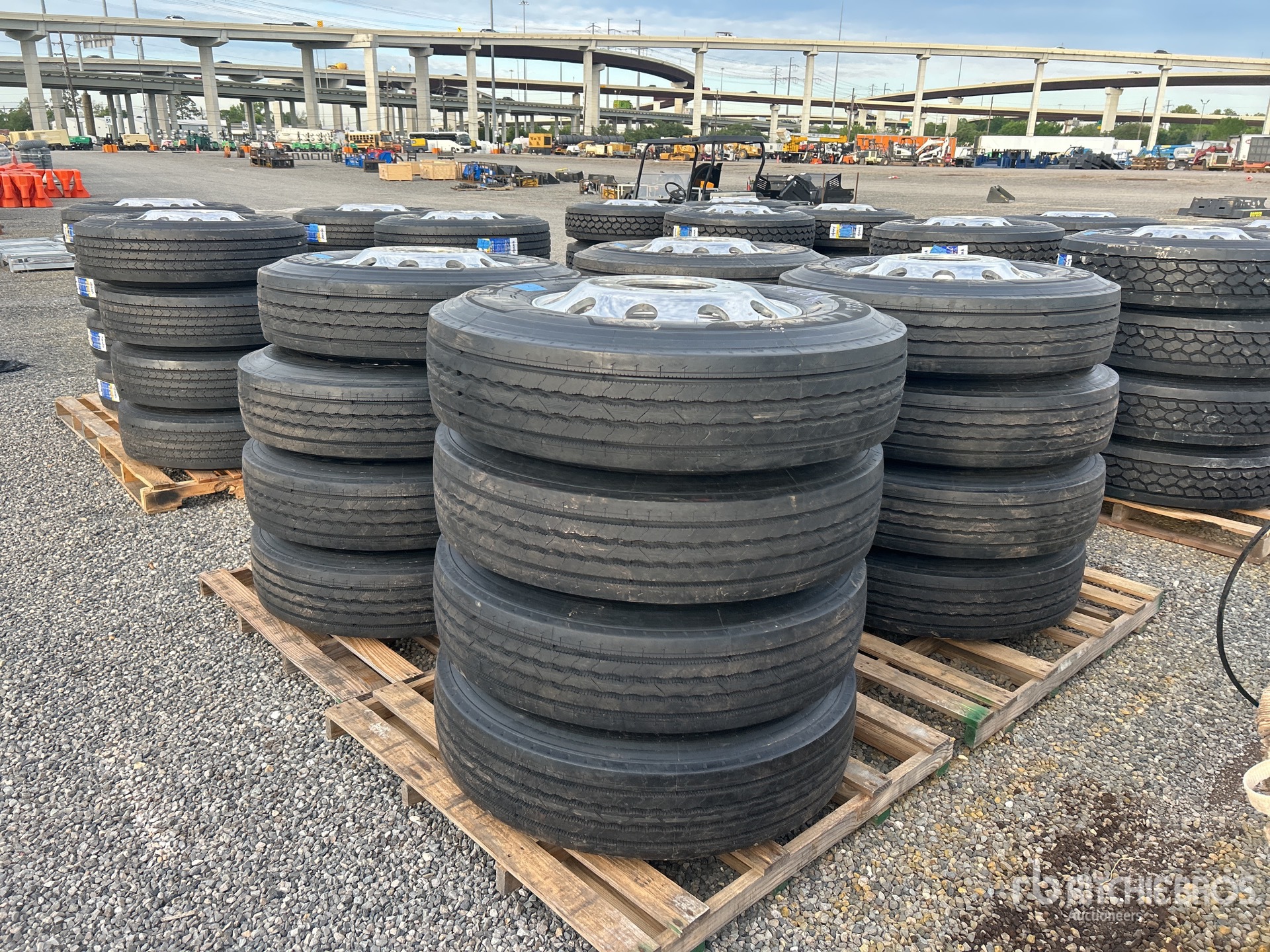 General Appearance with Image, coin arrière droit