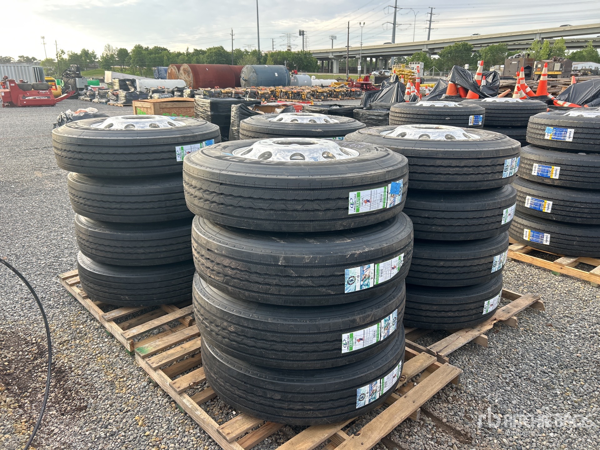 General Appearance with Image, coin arrière gauche