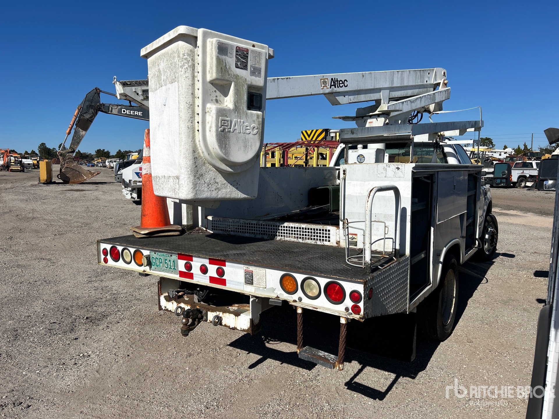 General Appearance with Image, coin arrière droit