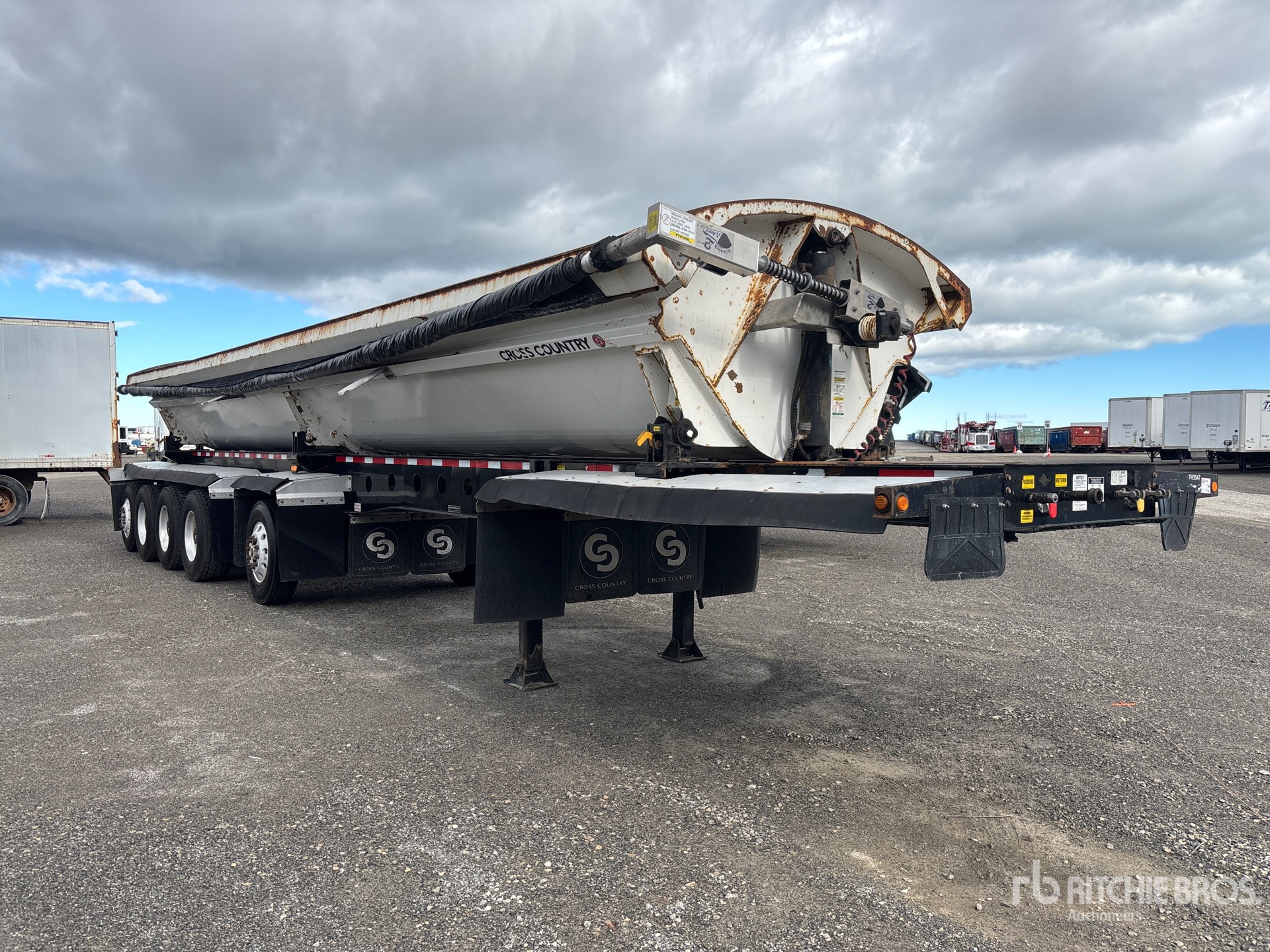 General Appearance with Image, coin avant droit