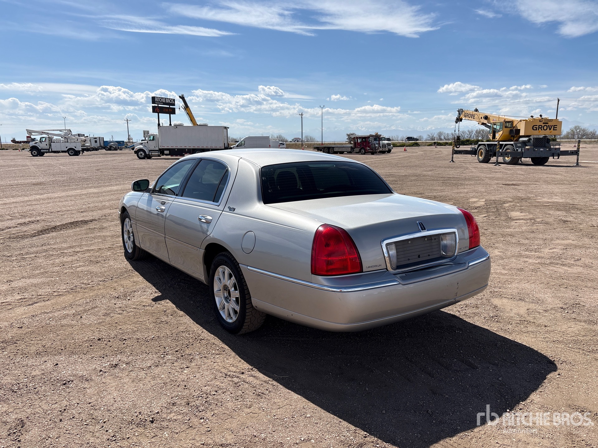 General Appearance with Imagen: esquina trasera izquierda