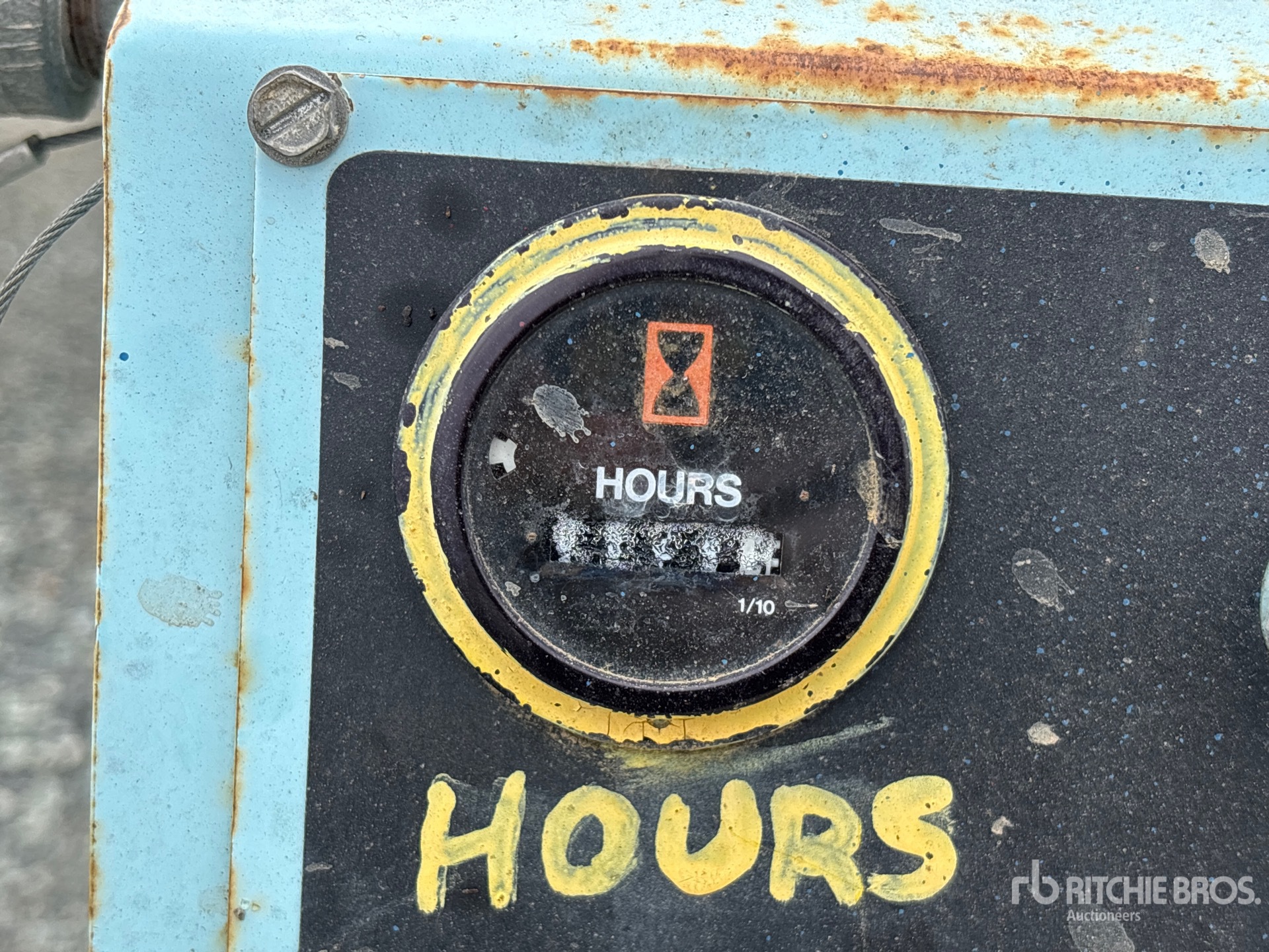 General Appearance with Hour Meter / Odometer