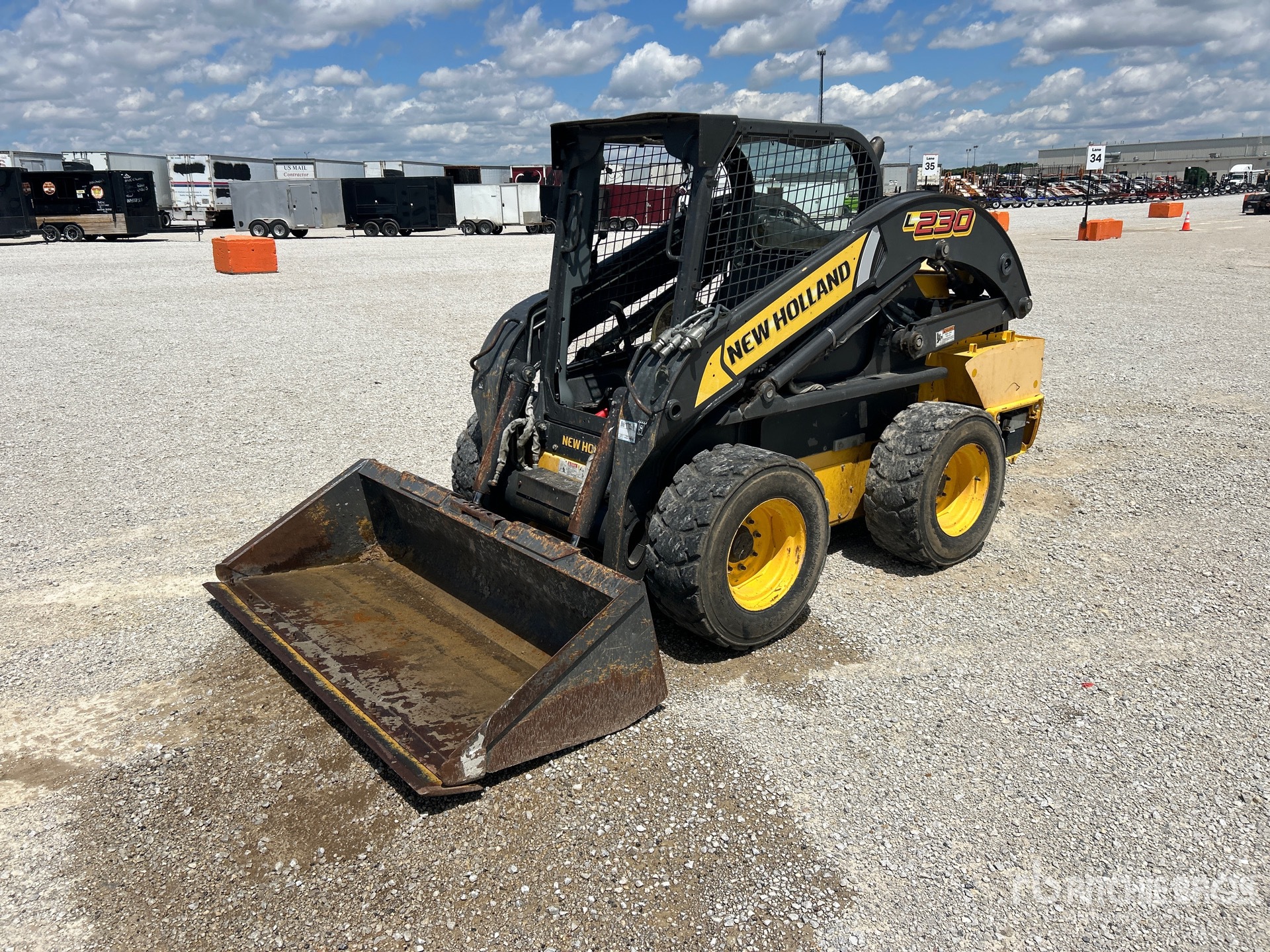 Photo of a 2011 New Holland L230