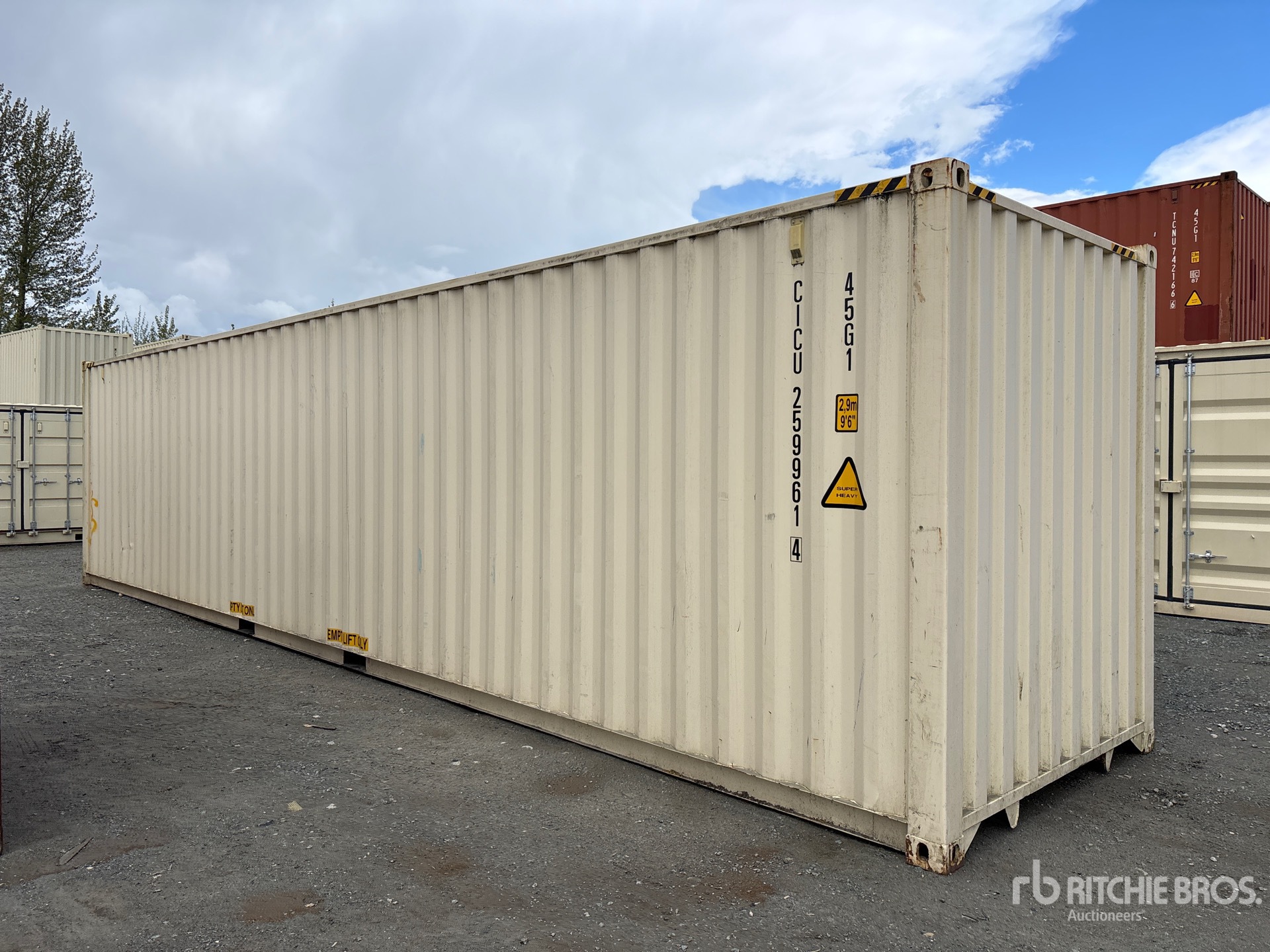 Aspect général with Image, coin arrière gauche